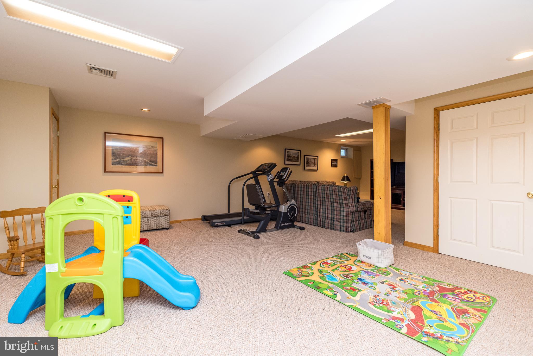 DUBLIN HUNT II - Residential