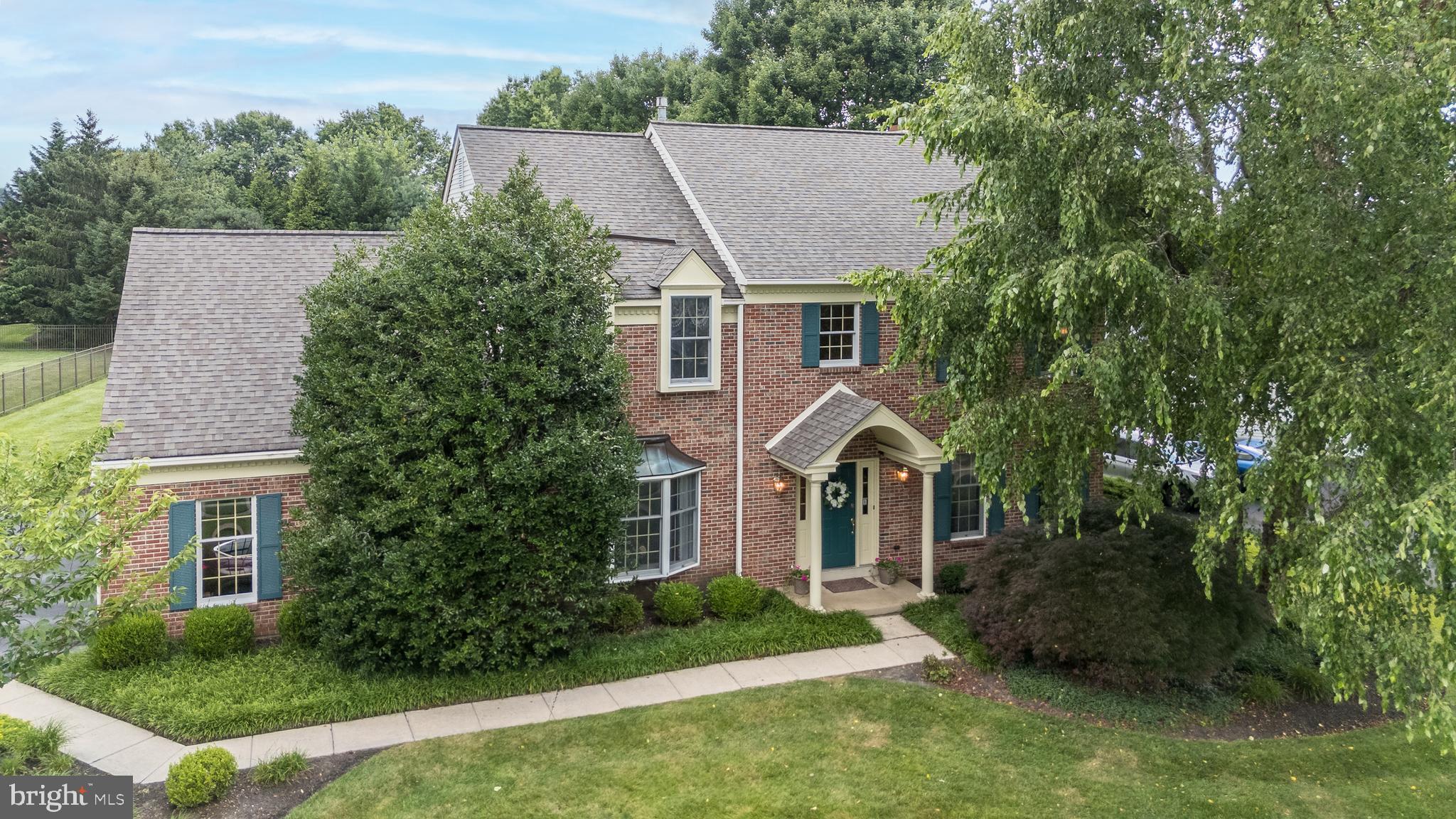 728 CASTLEWOOD DRIVE