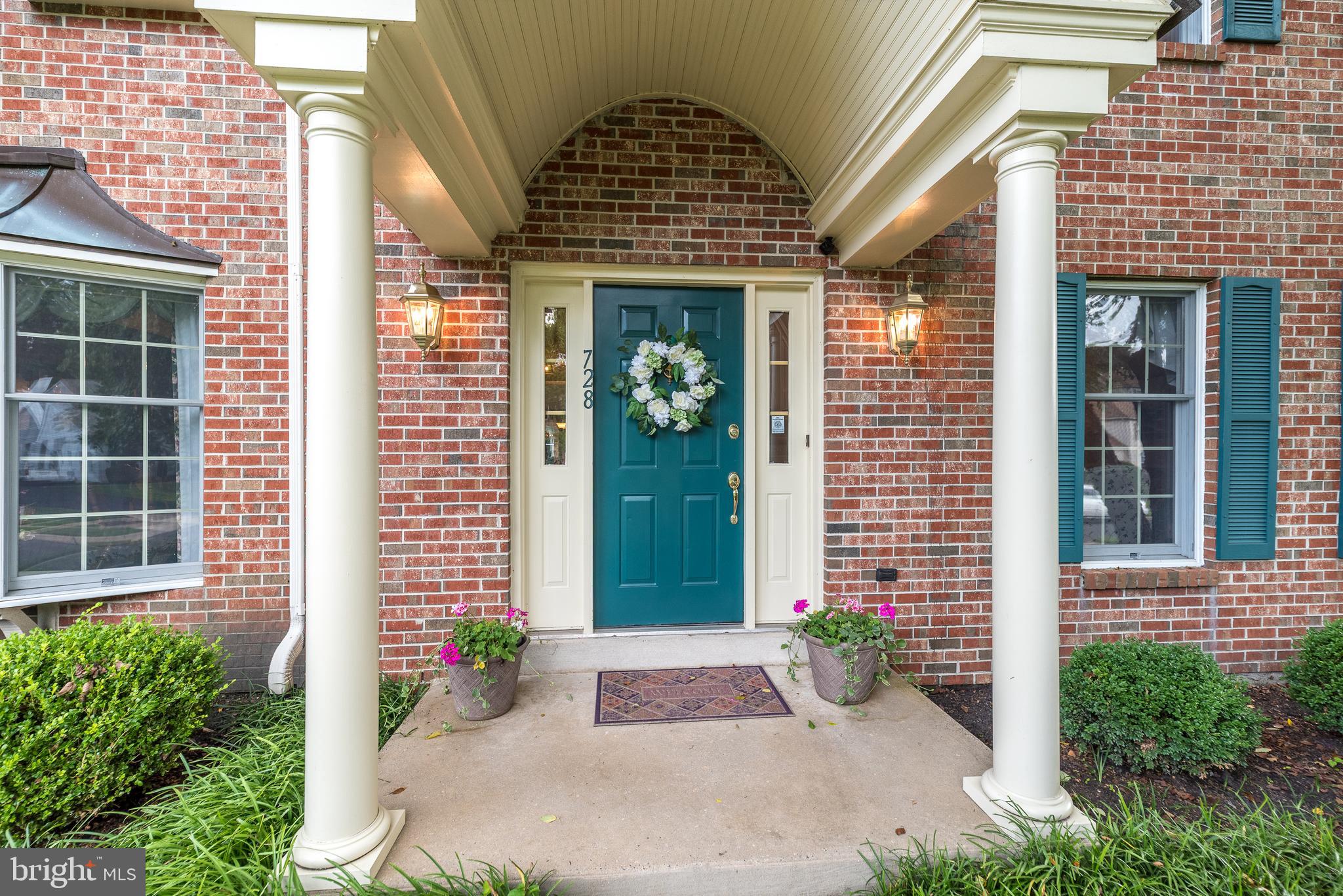 728 CASTLEWOOD DRIVE