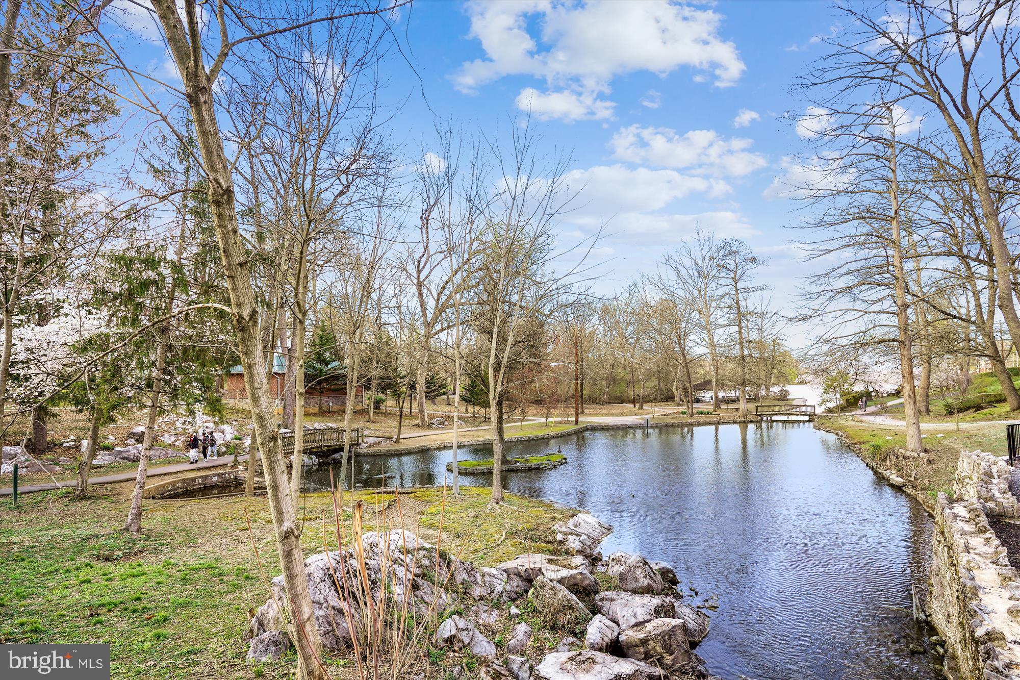 FOUNTAIN HEAD - Residential