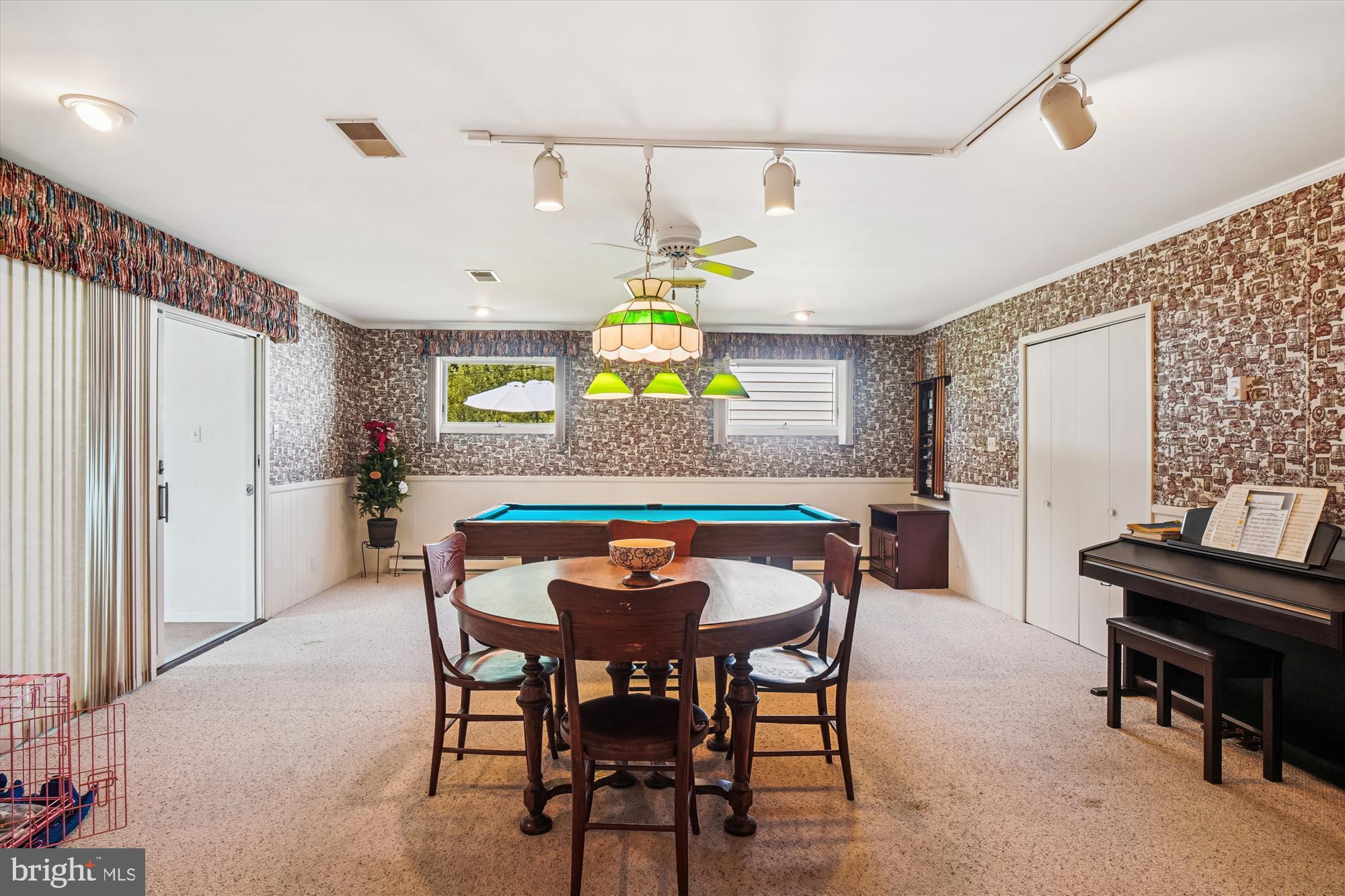 FOUNTAIN HEAD - Residential