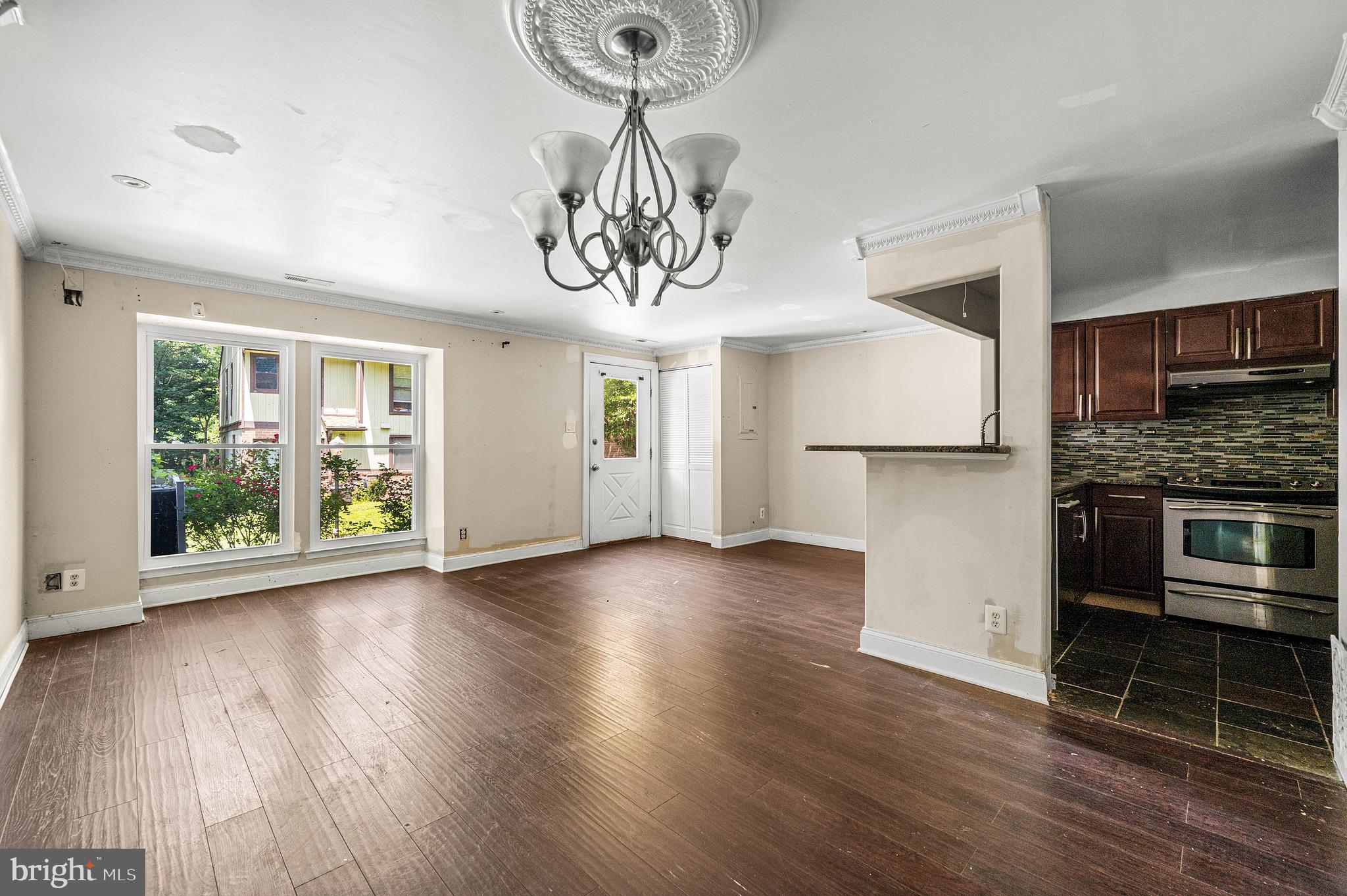 2310 GREENWOOD DRIVE