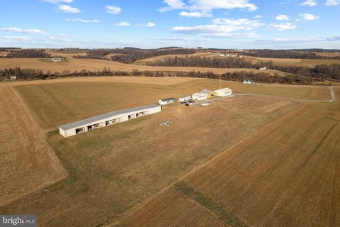 3354 WARNER ROAD BROGUE PA 17309