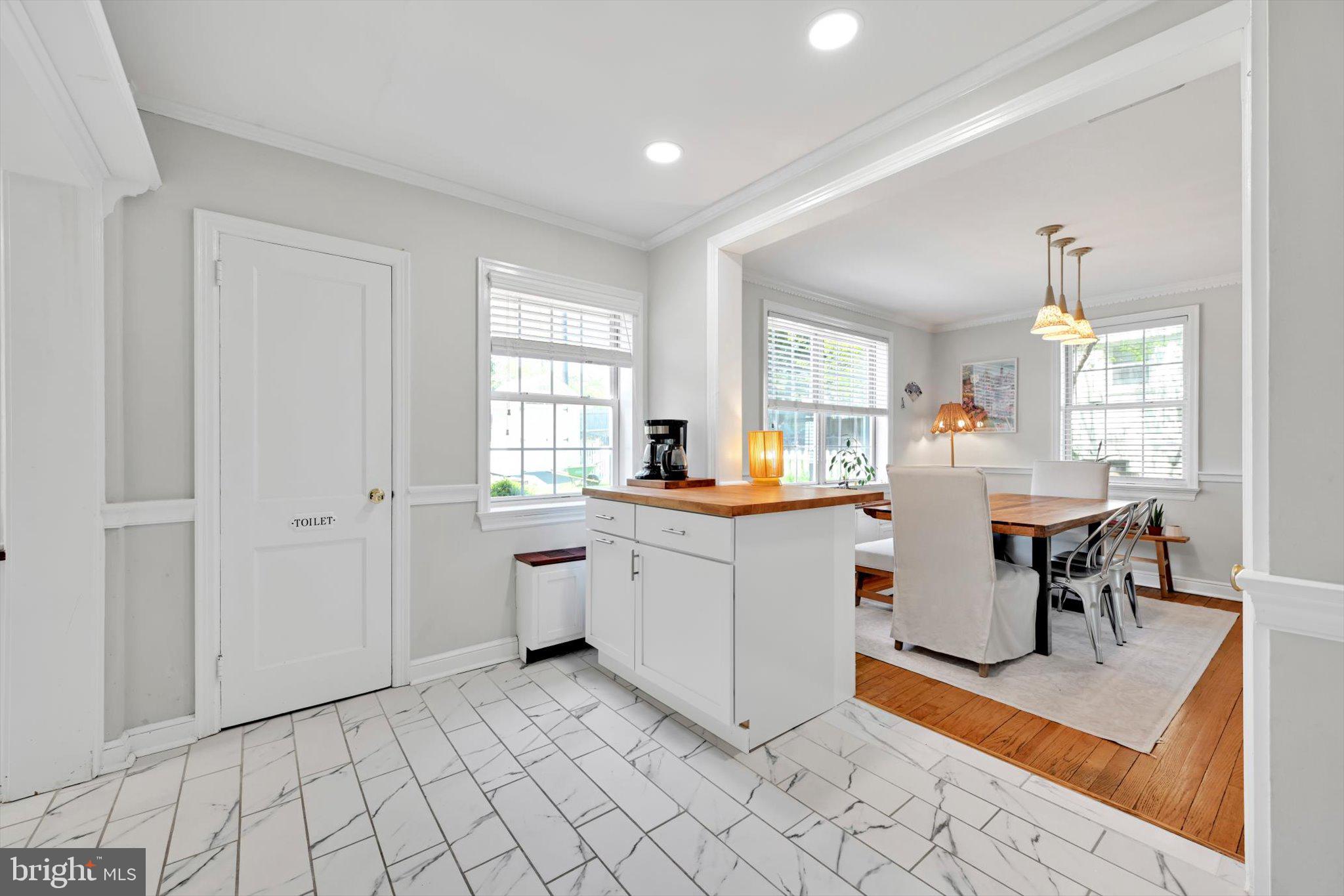 BEVERLY PARK - Residential
