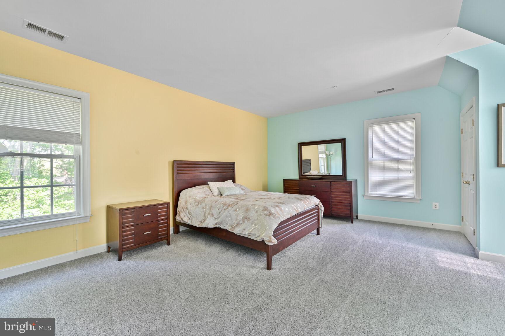 WEST END PARK - Residential Lease