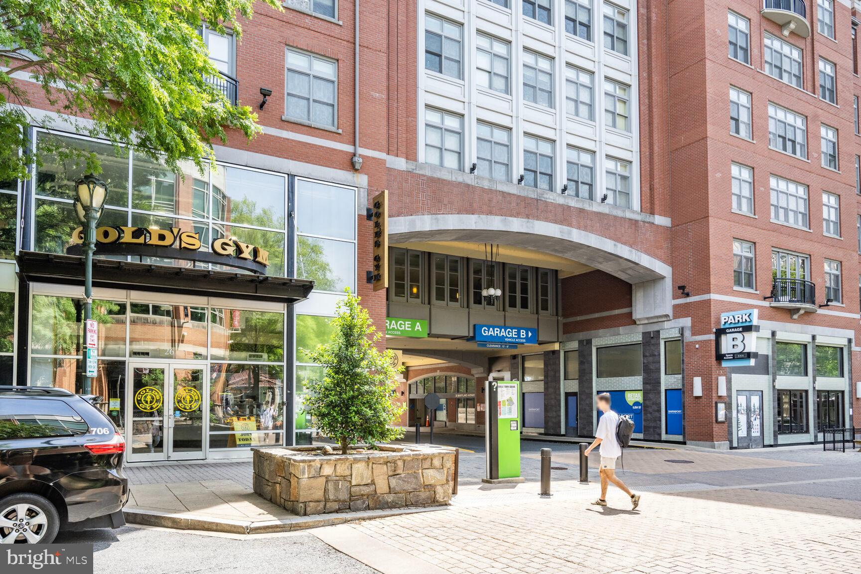 WEST END PARK - Residential Lease