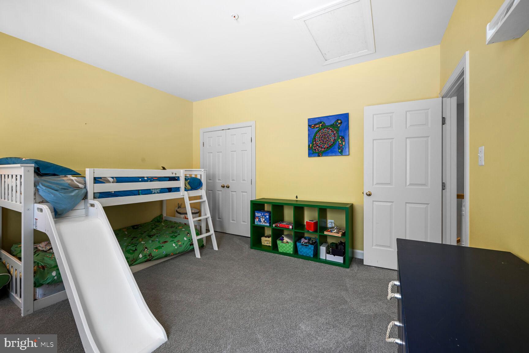 WEST END PARK - Residential Lease