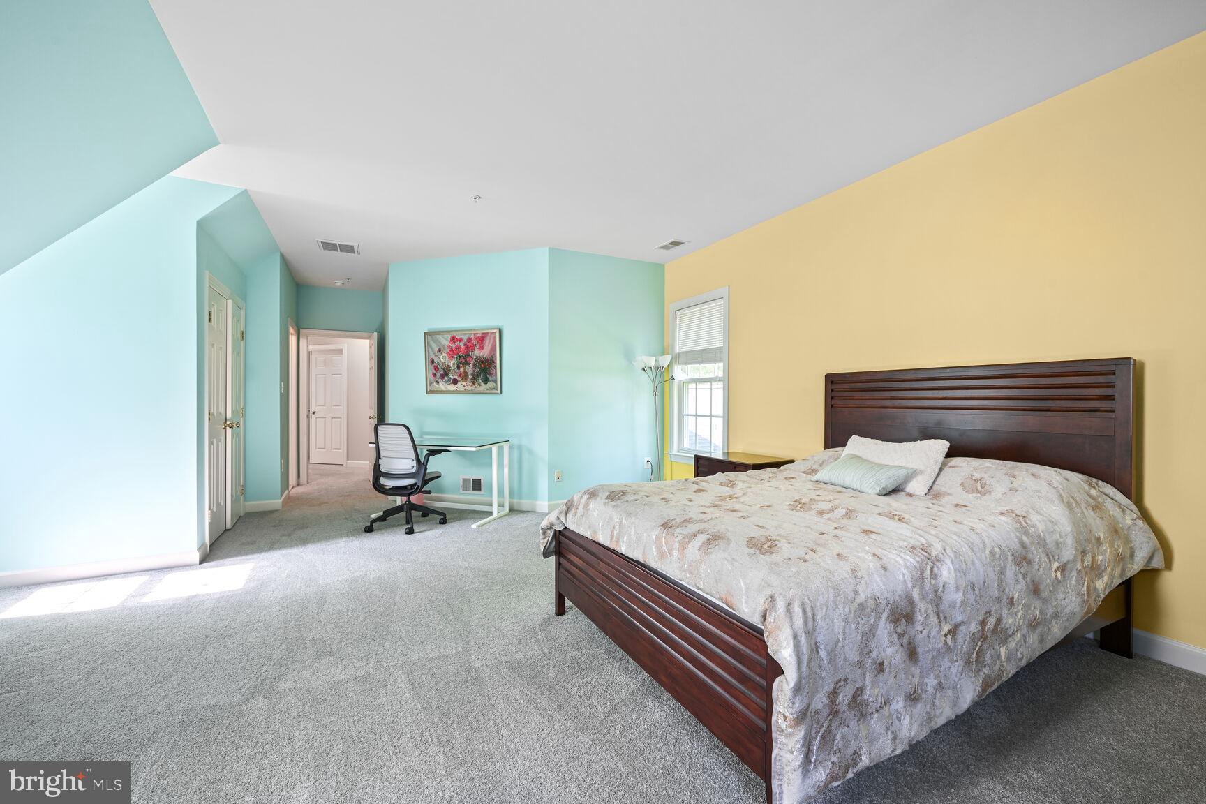 WEST END PARK - Residential Lease