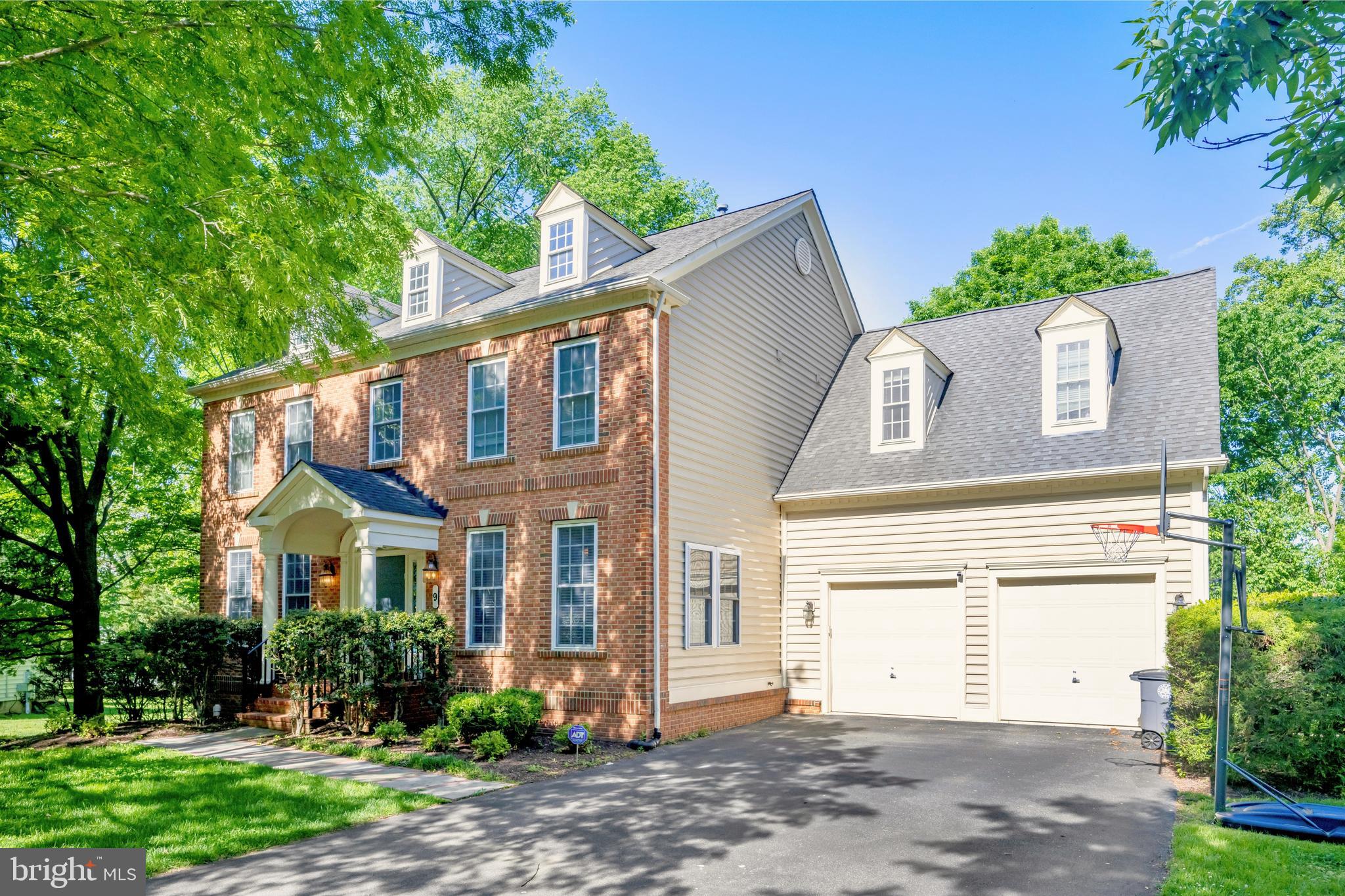 WEST END PARK - Residential Lease