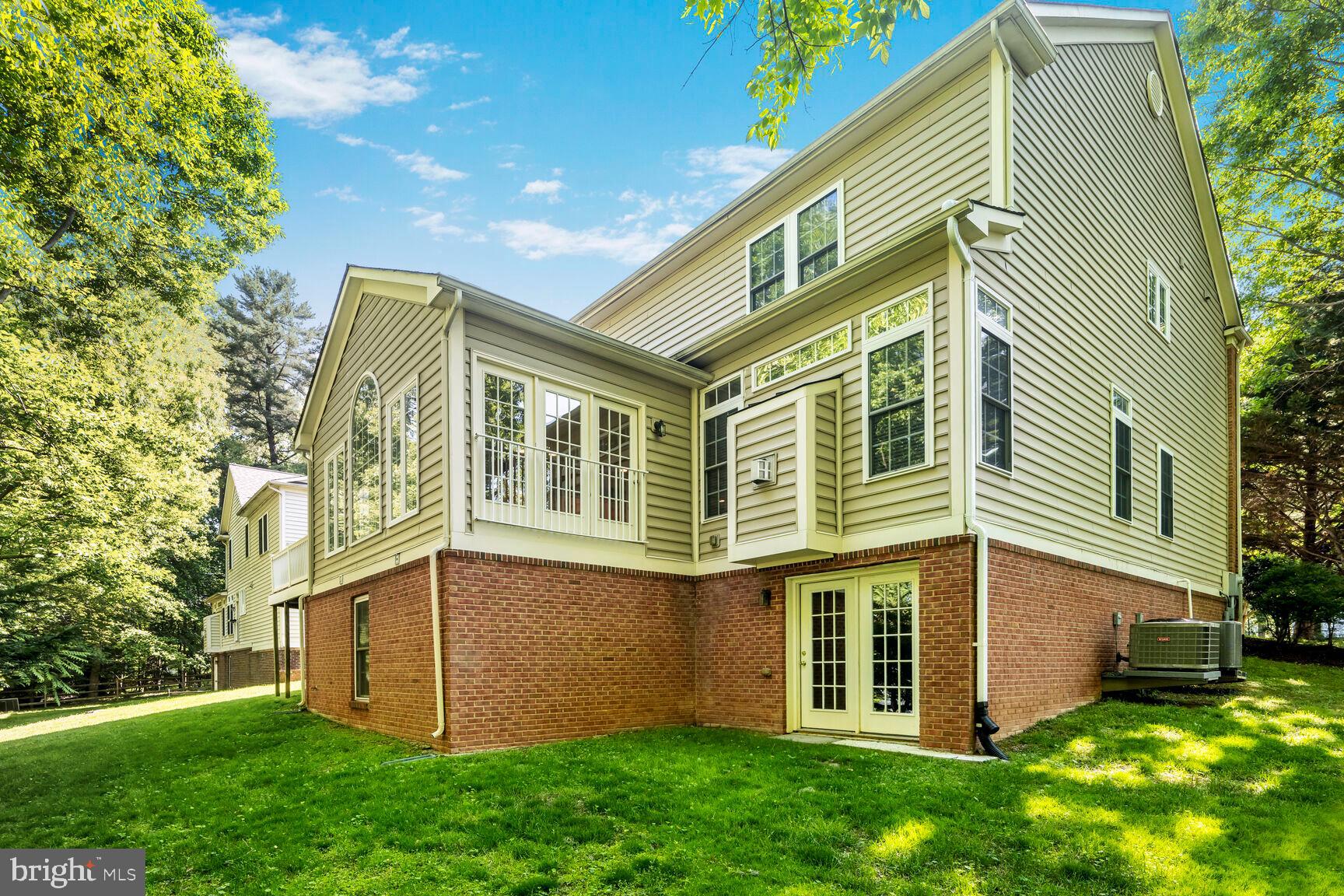 WEST END PARK - Residential Lease