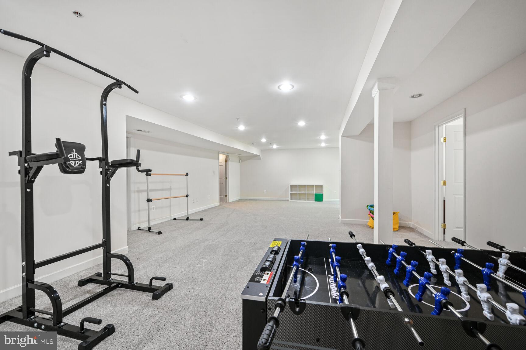 WEST END PARK - Residential Lease