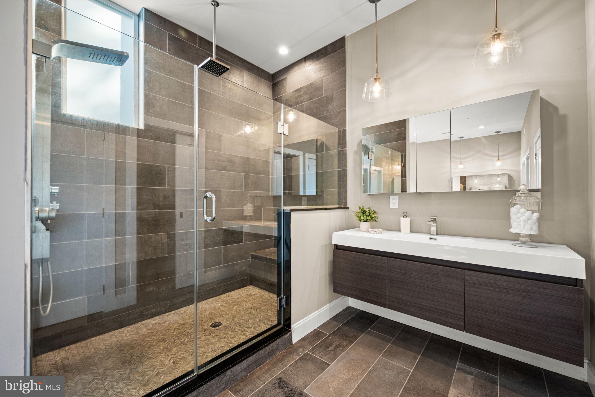 MANAYUNK - Residential