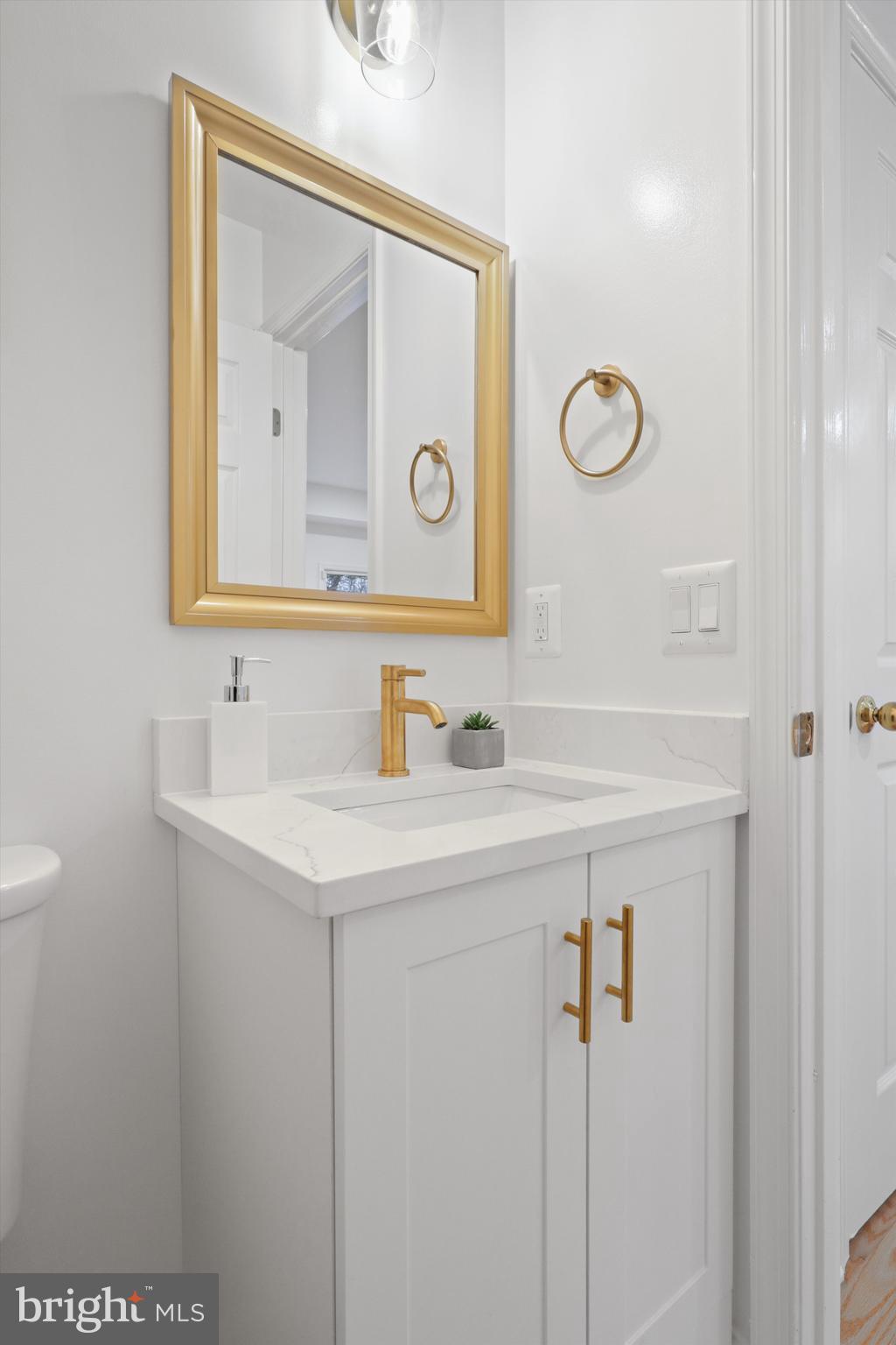 SHADOWBROOK - Residential