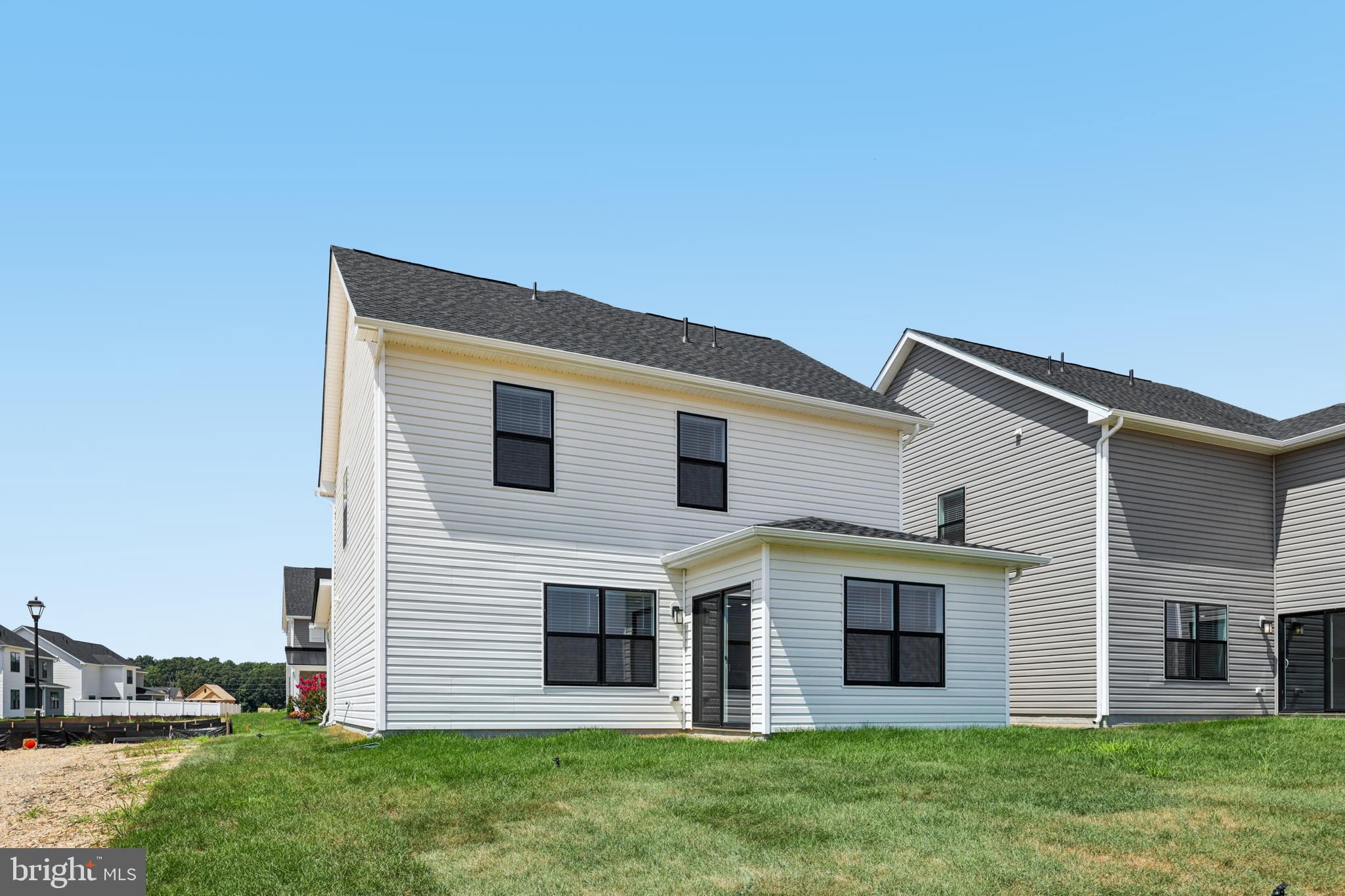 PINEGROVE - Residential