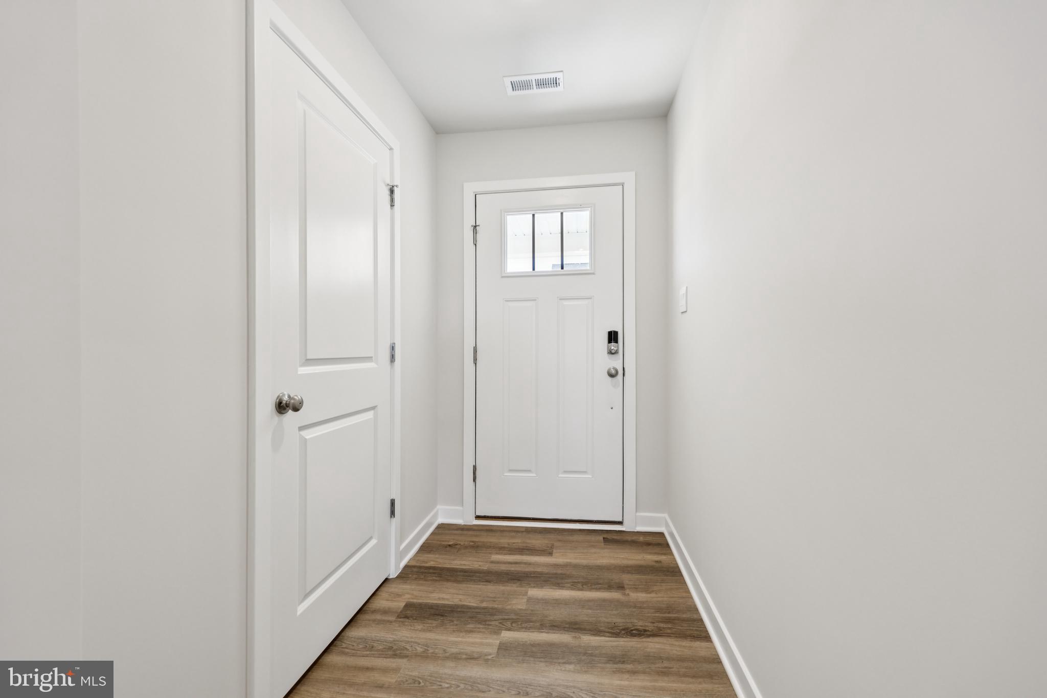 465 WOODGRAIN AVENUE