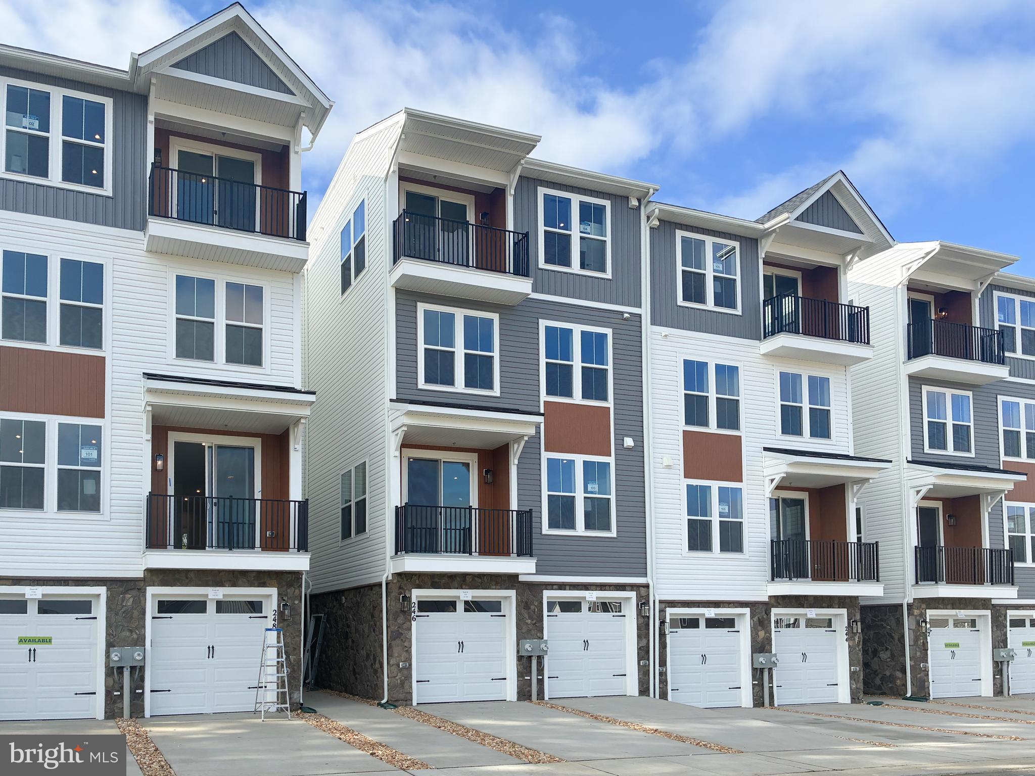 EMBREY MILL - Residential