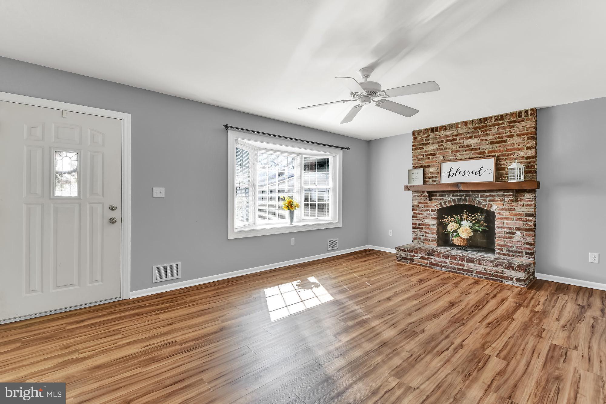 KINSLOUCH FARMS - Residential