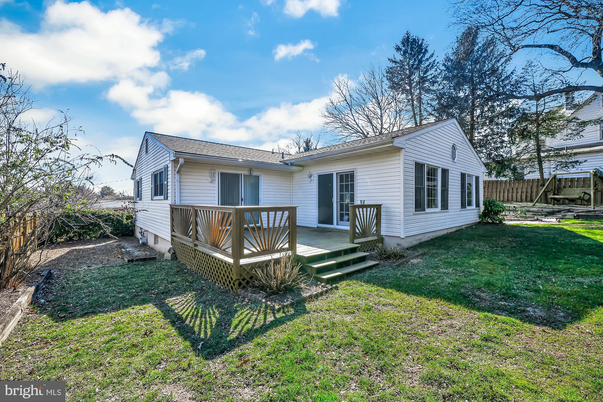 KINSLOUCH FARMS - Residential