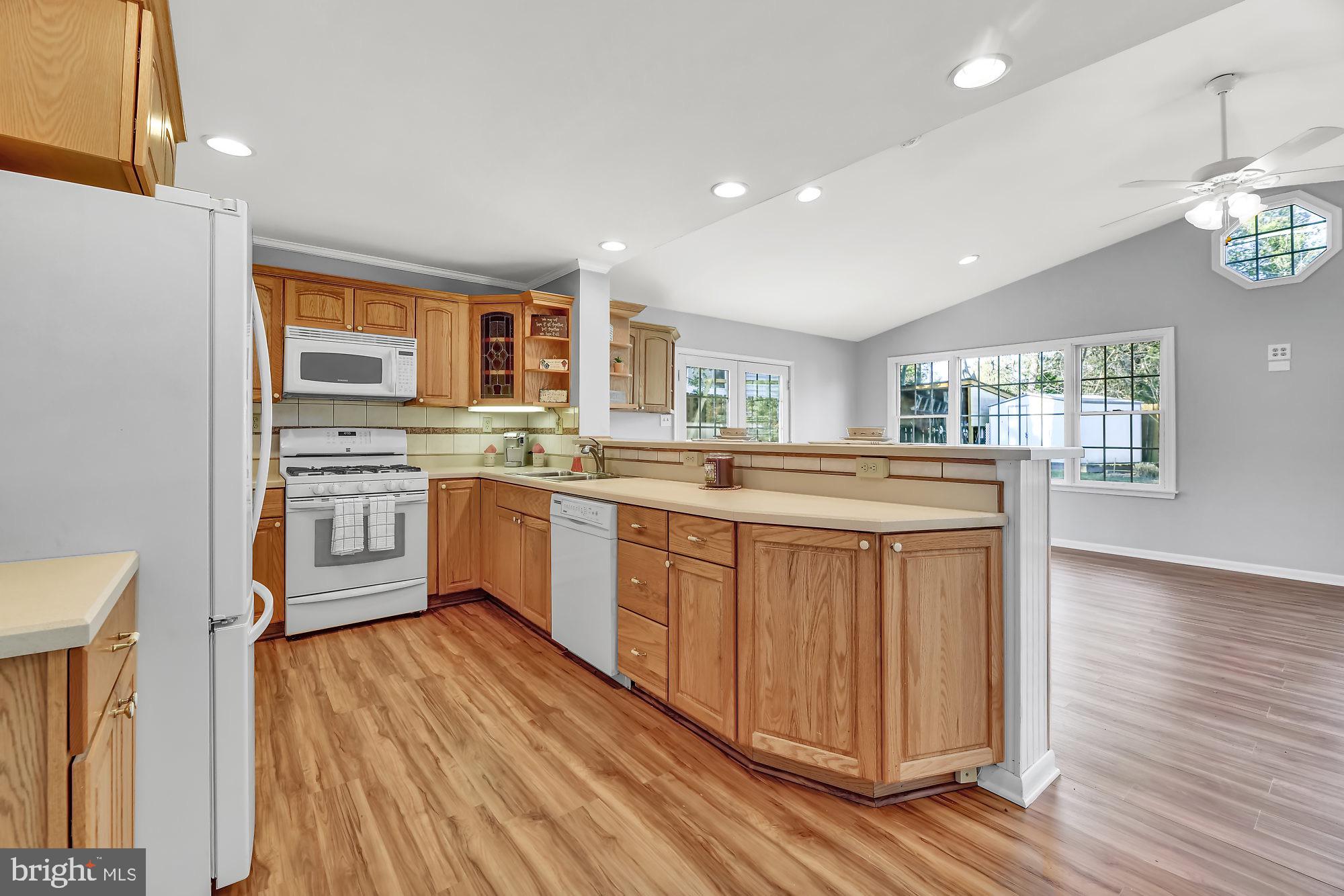 KINSLOUCH FARMS - Residential