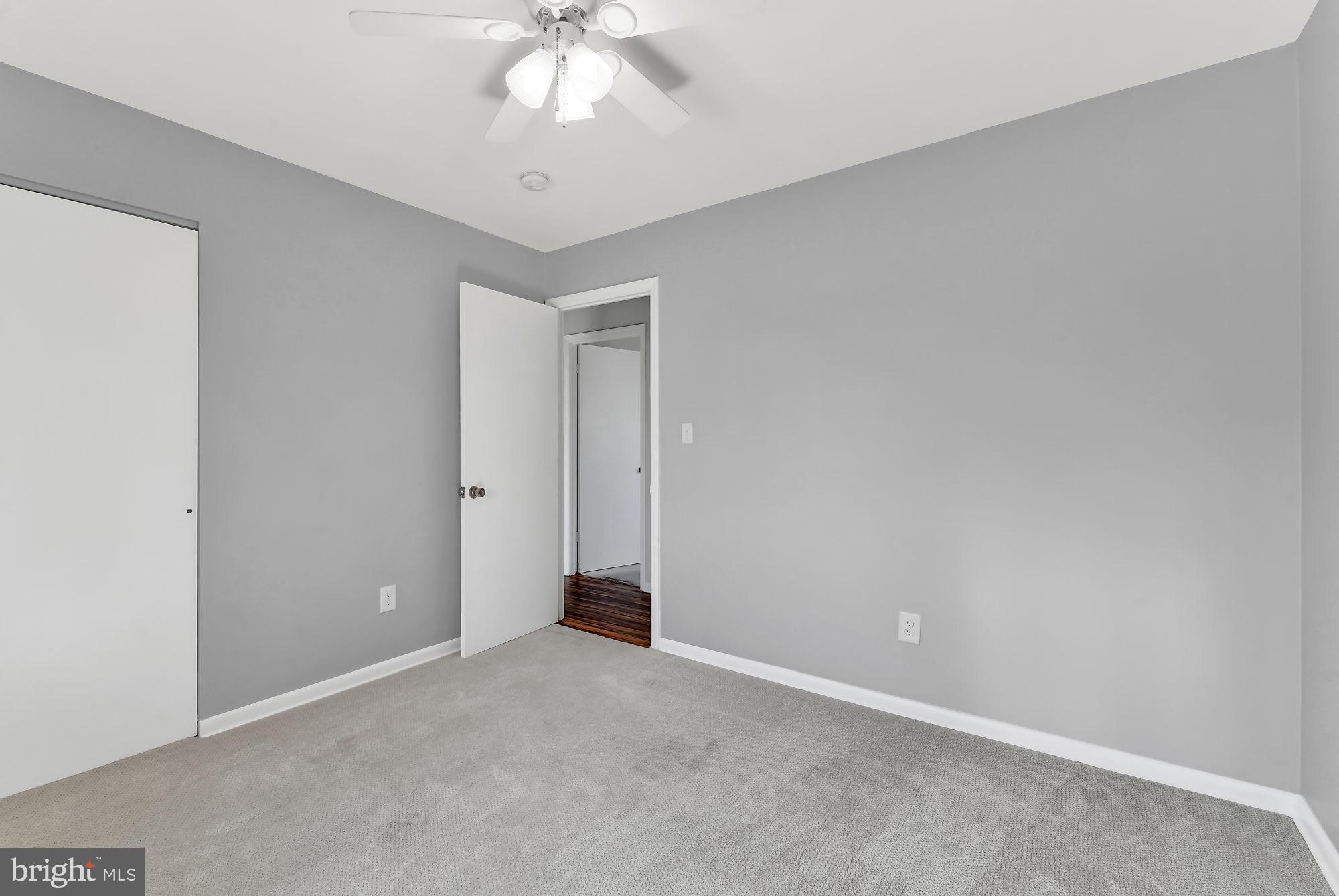 KINSLOUCH FARMS - Residential