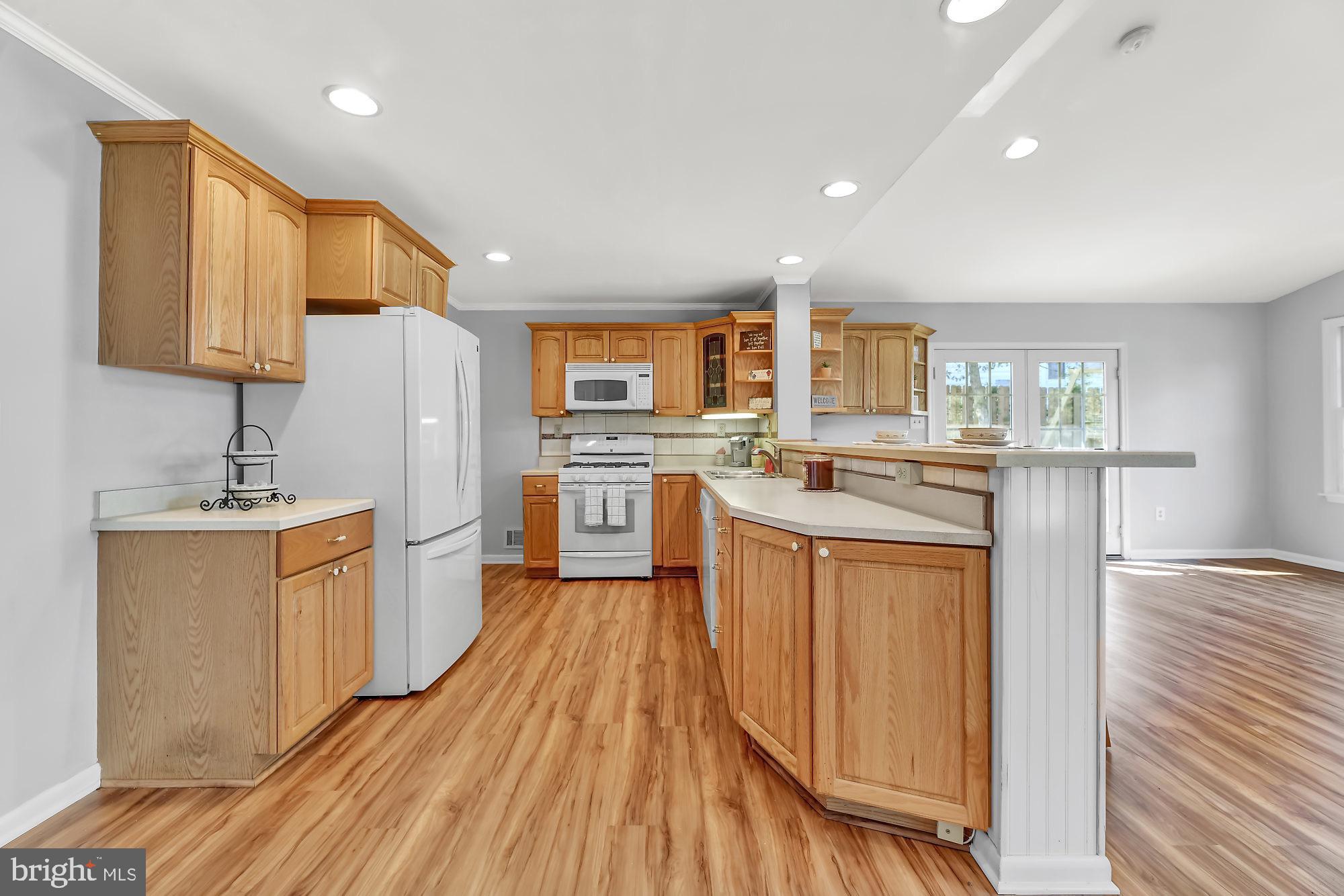 KINSLOUCH FARMS - Residential