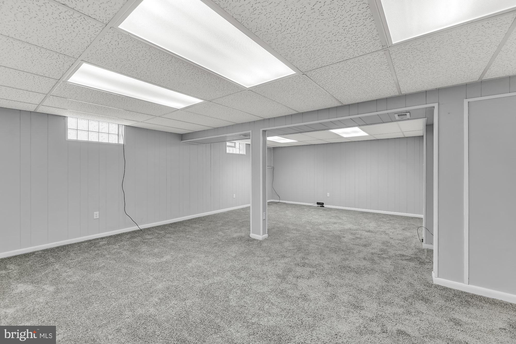 KINSLOUCH FARMS - Residential