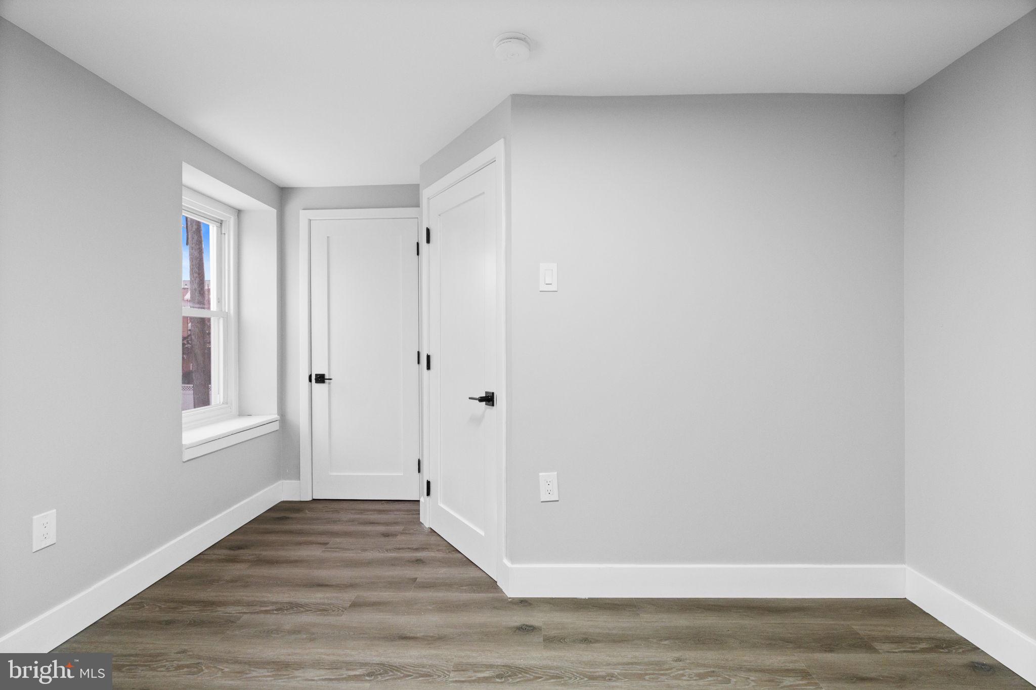 ROXBOROUGH - Residential