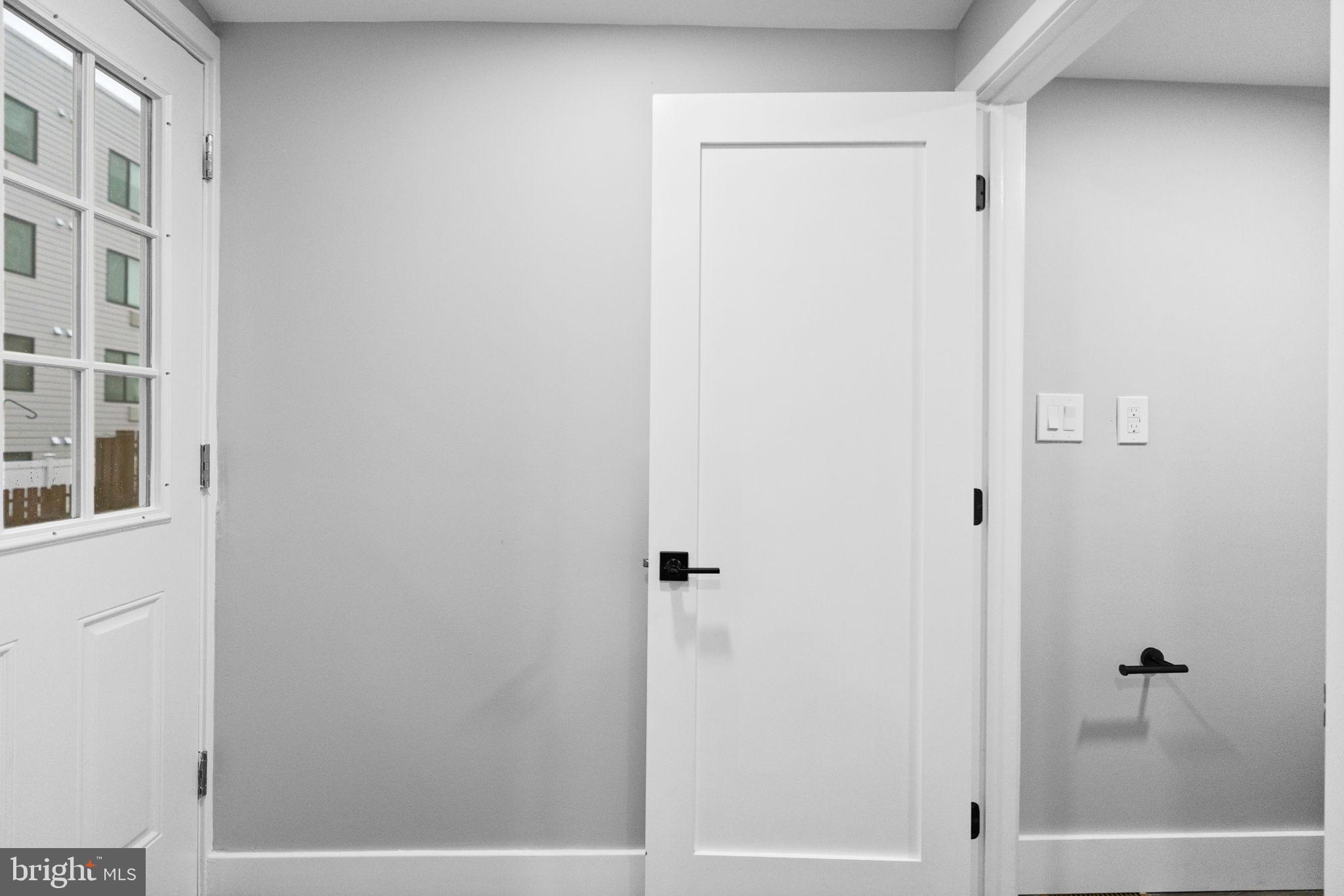 ROXBOROUGH - Residential