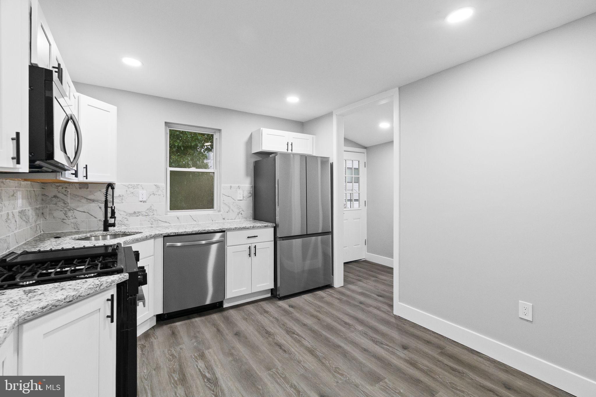 ROXBOROUGH - Residential