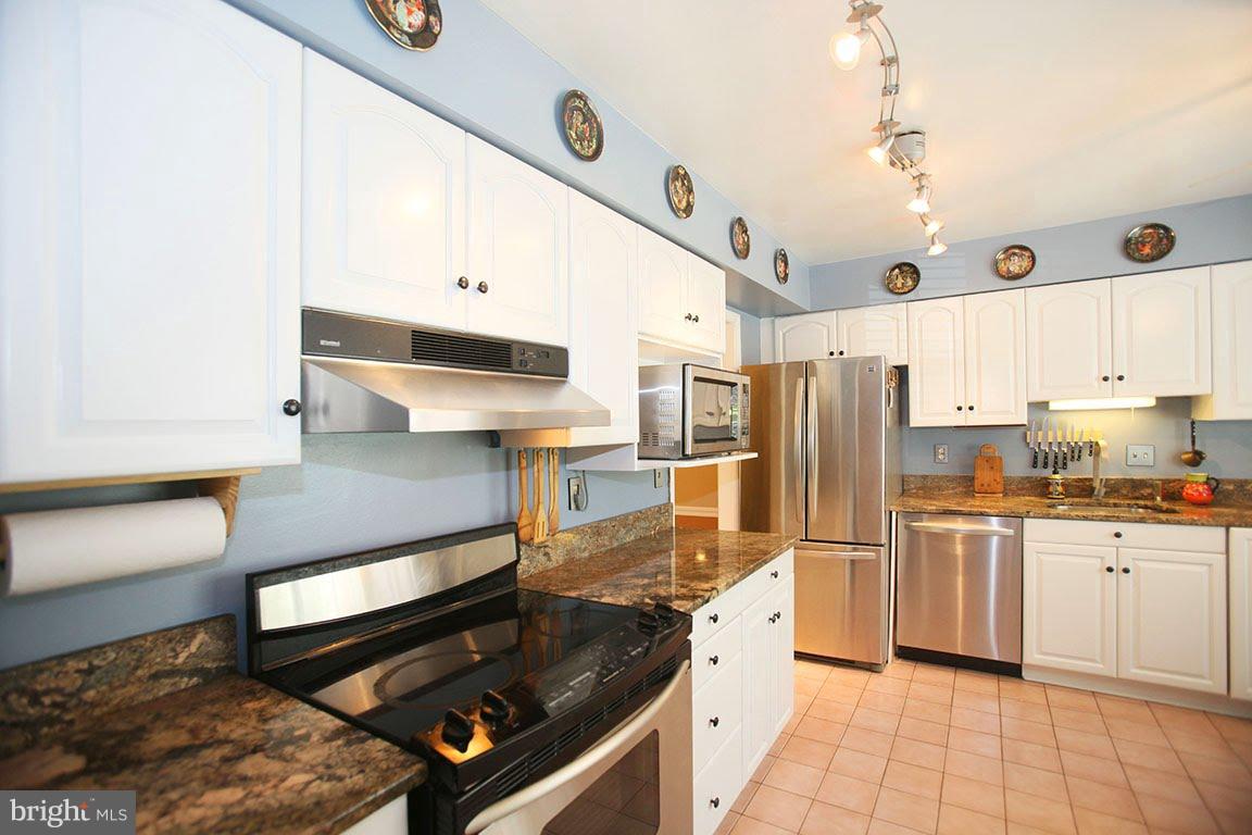 STRATTON COMMONS - Residential