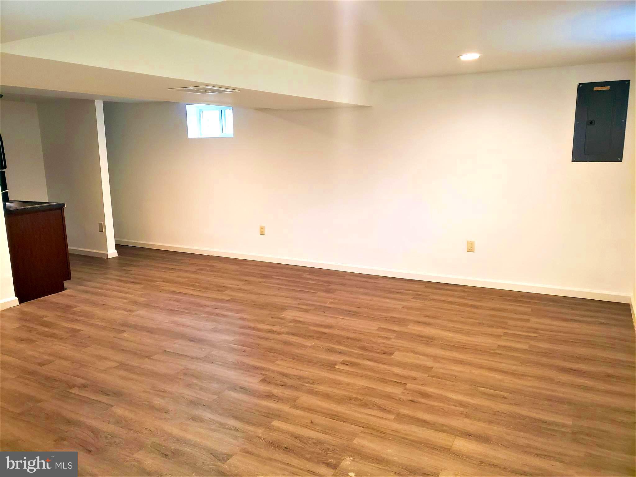 ROYAL ACRES - Residential