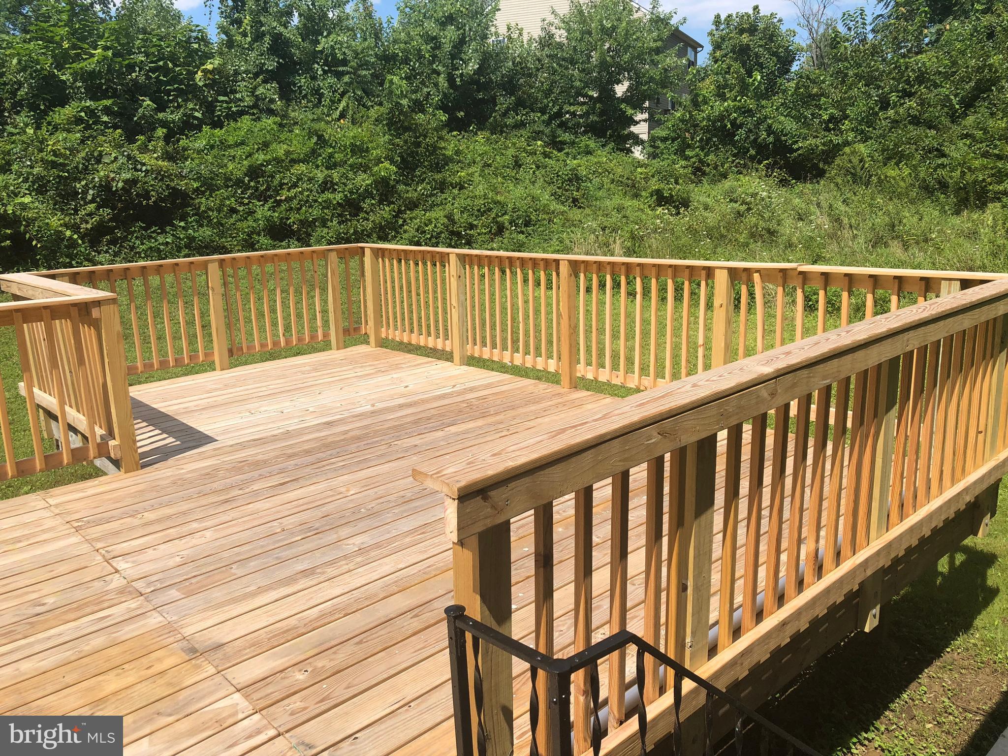 ROYAL ACRES - Residential