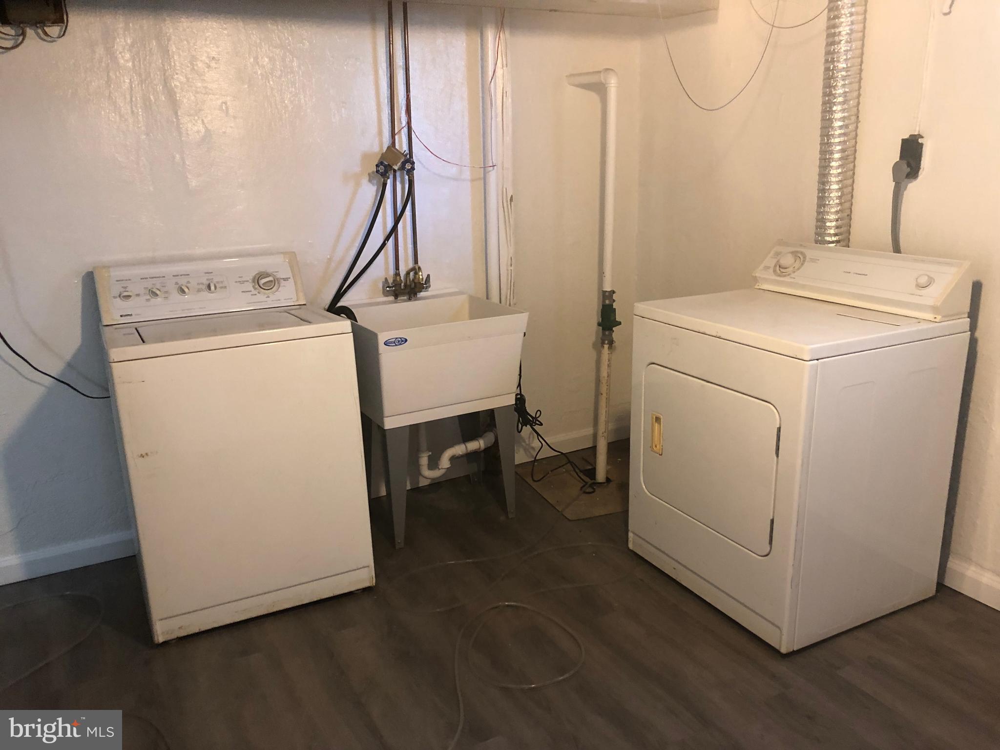 ROYAL ACRES - Residential