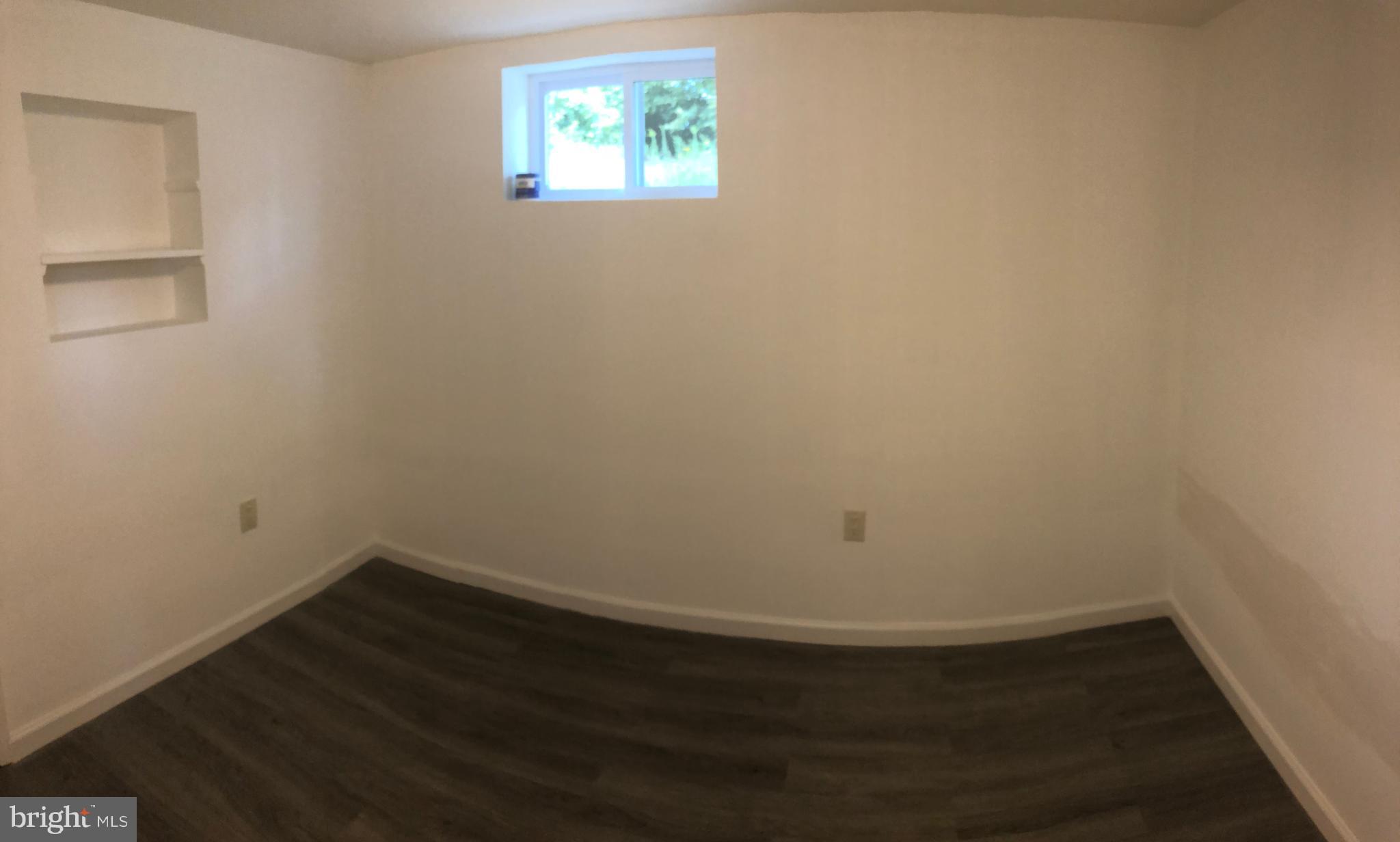 ROYAL ACRES - Residential