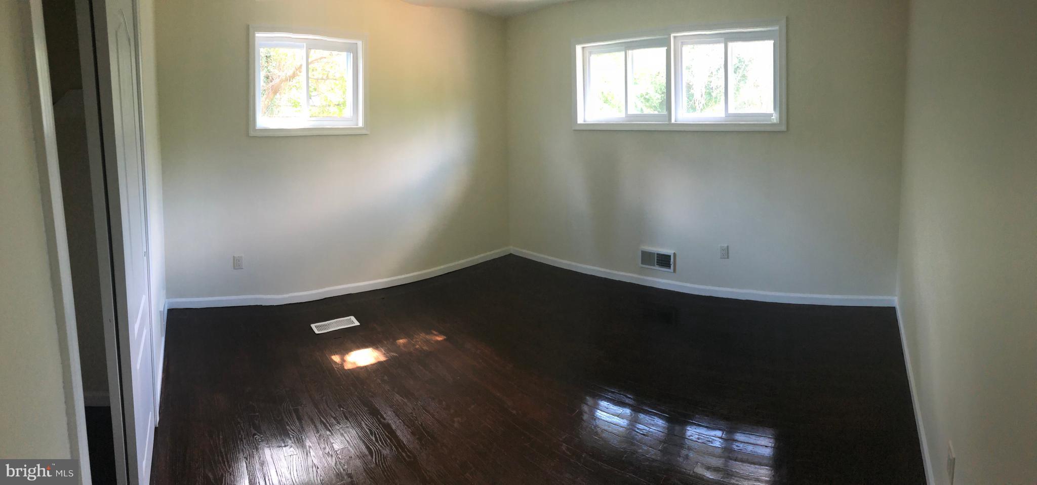 ROYAL ACRES - Residential