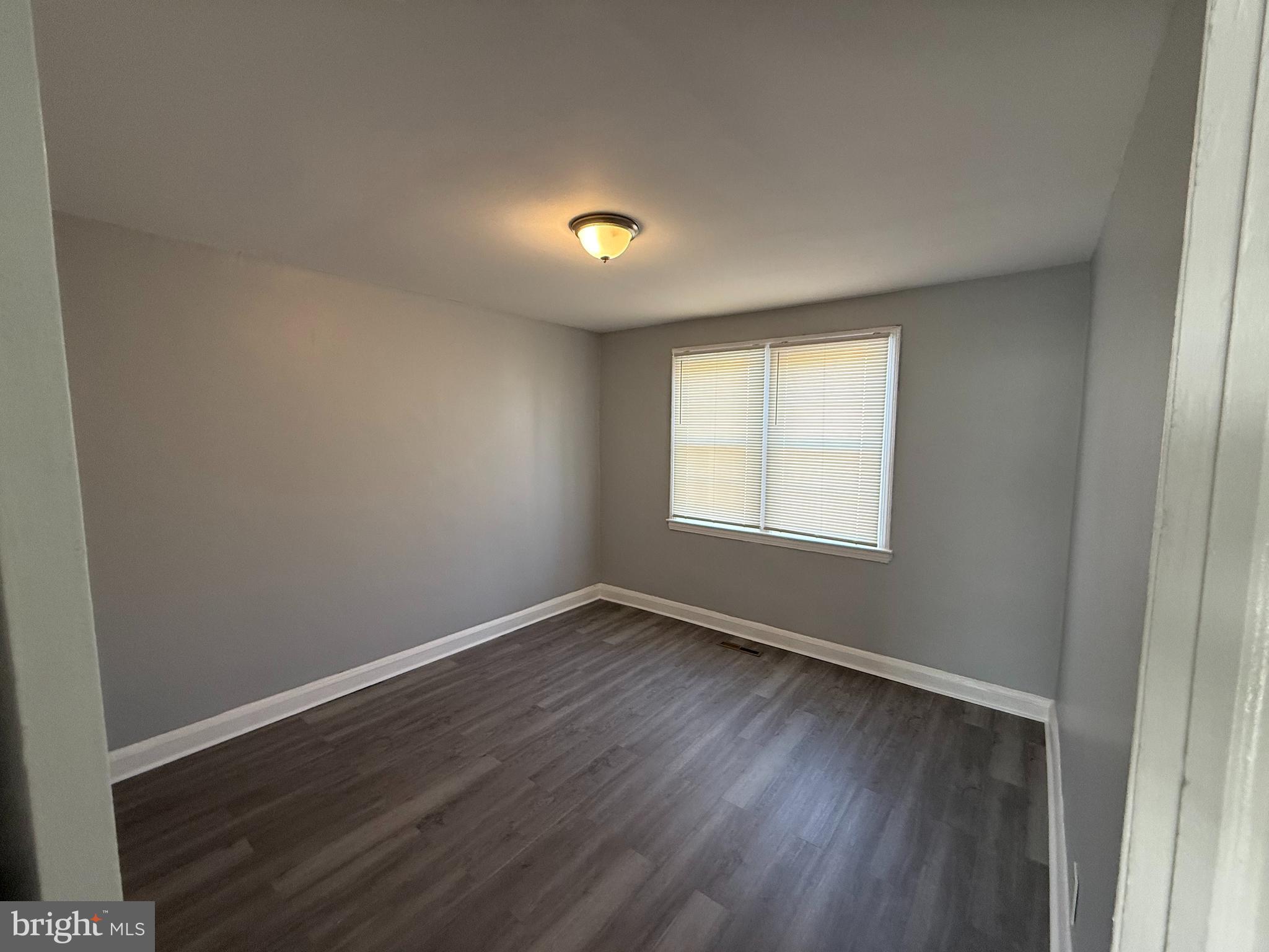 GLEN OAKS - Residential