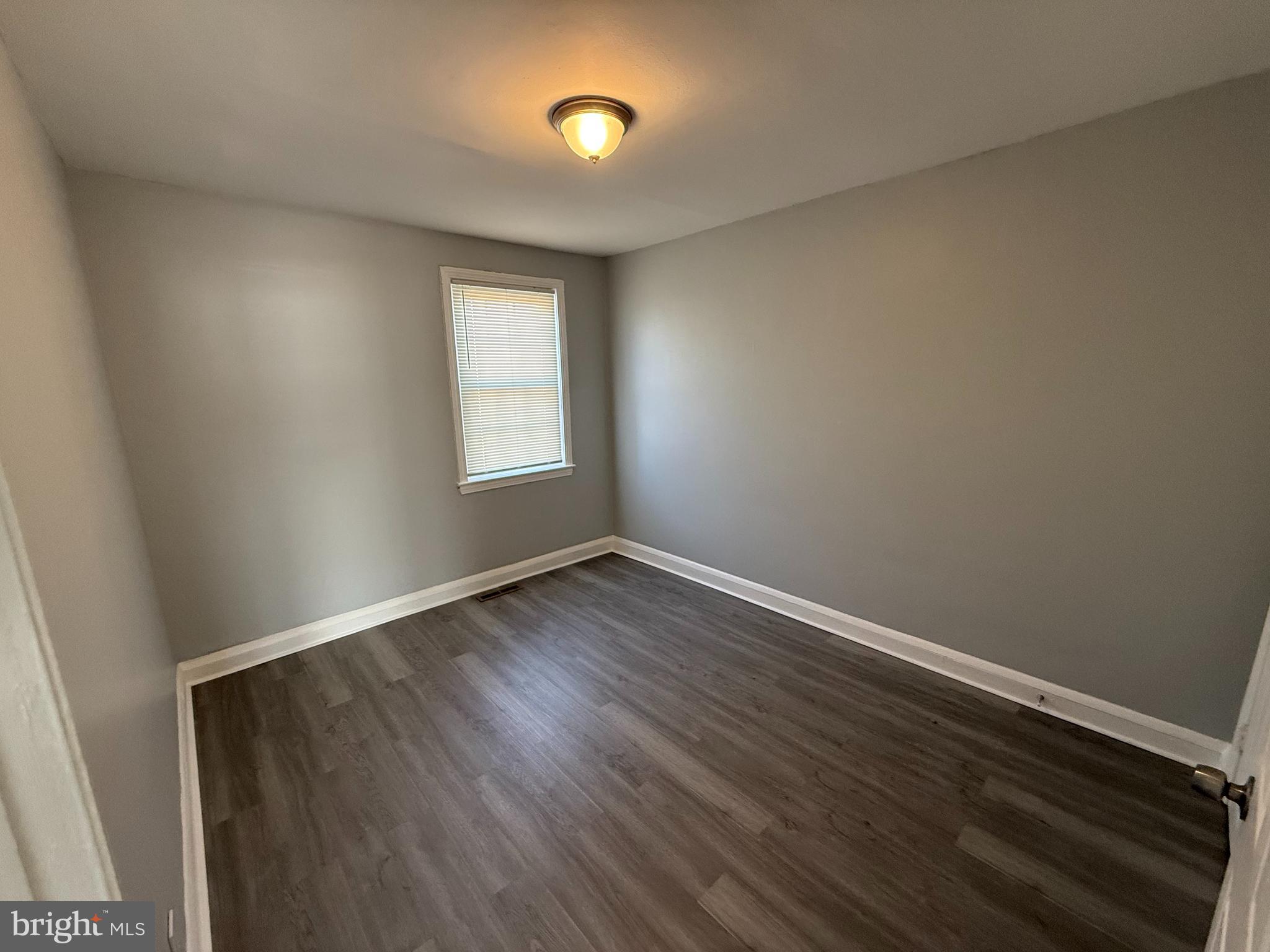 GLEN OAKS - Residential