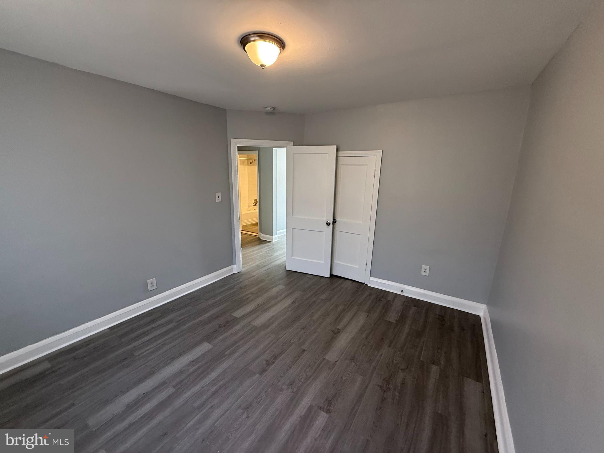 GLEN OAKS - Residential