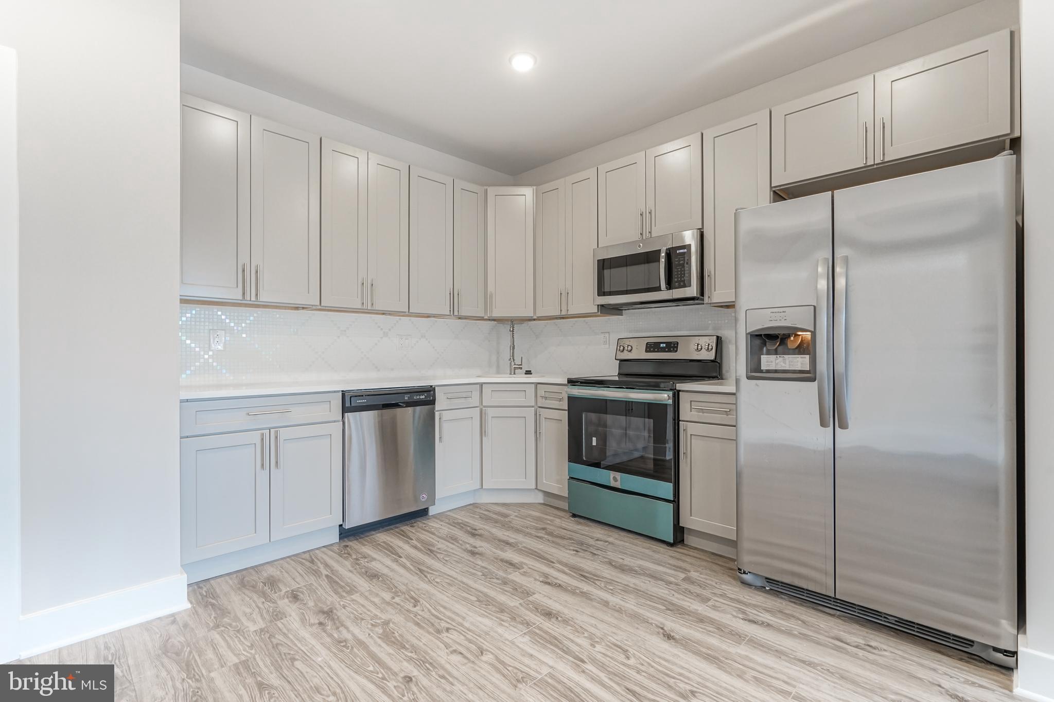 FISHTOWN - Residential Lease