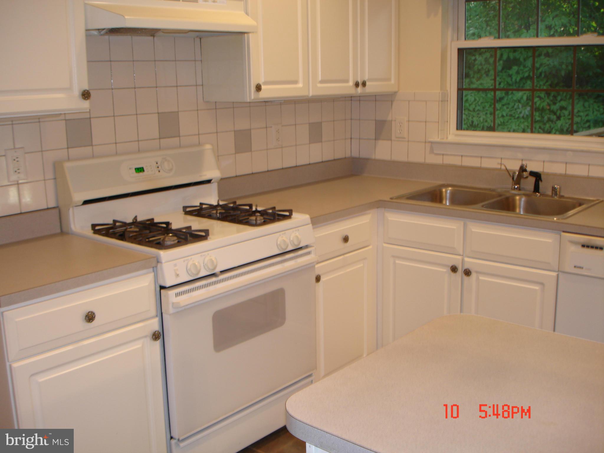 DISNEY ESTATES - Residential Lease