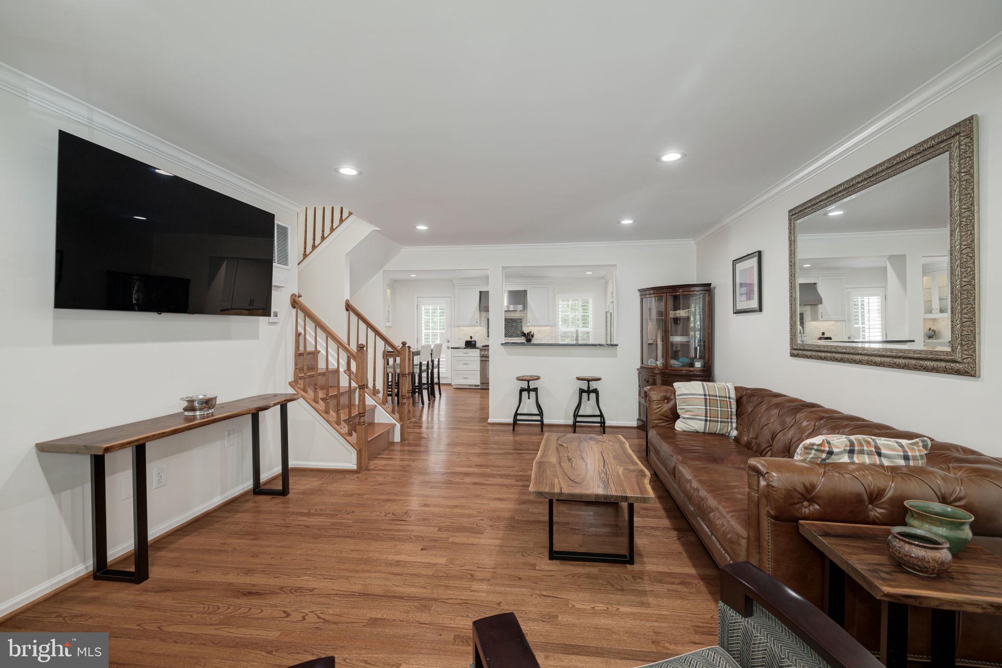 5209 DUNSTABLE LANE