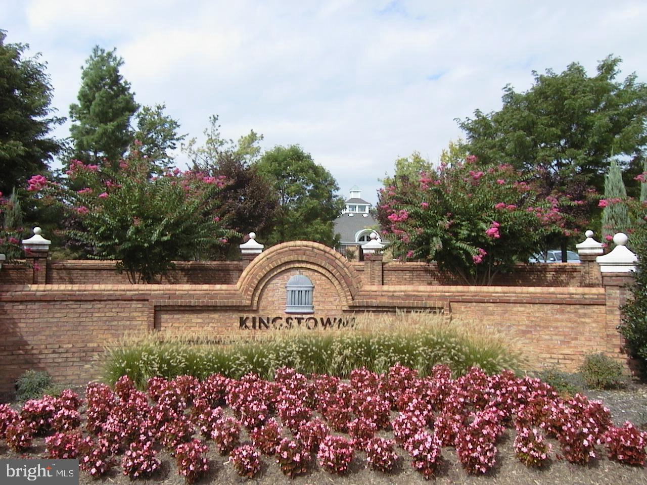 5209 DUNSTABLE LANE