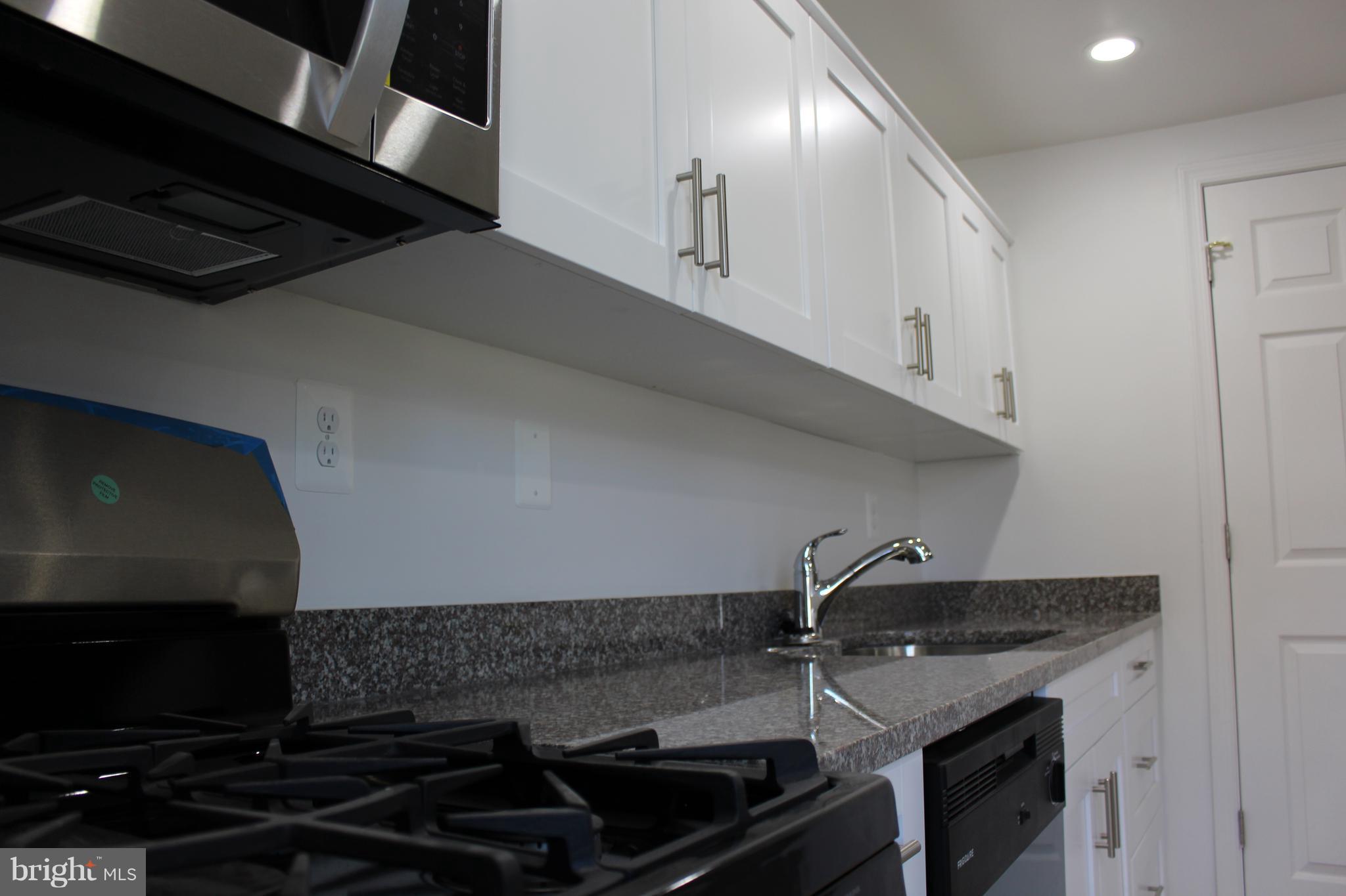 RIVERVIEW - Residential Lease