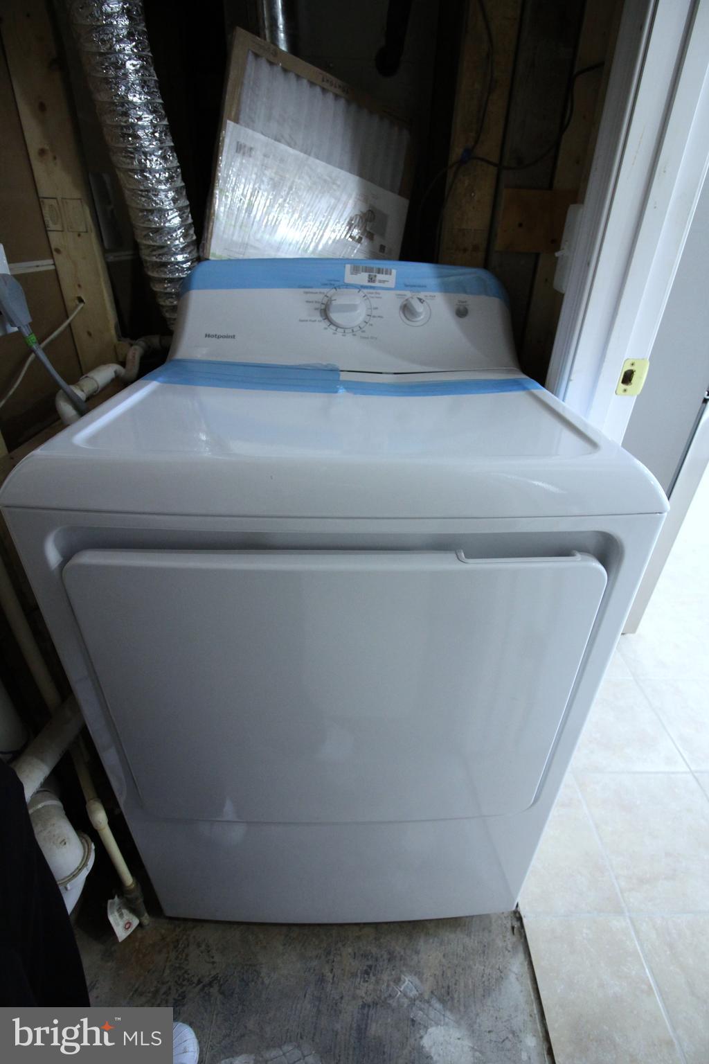 RIVERVIEW - Residential Lease