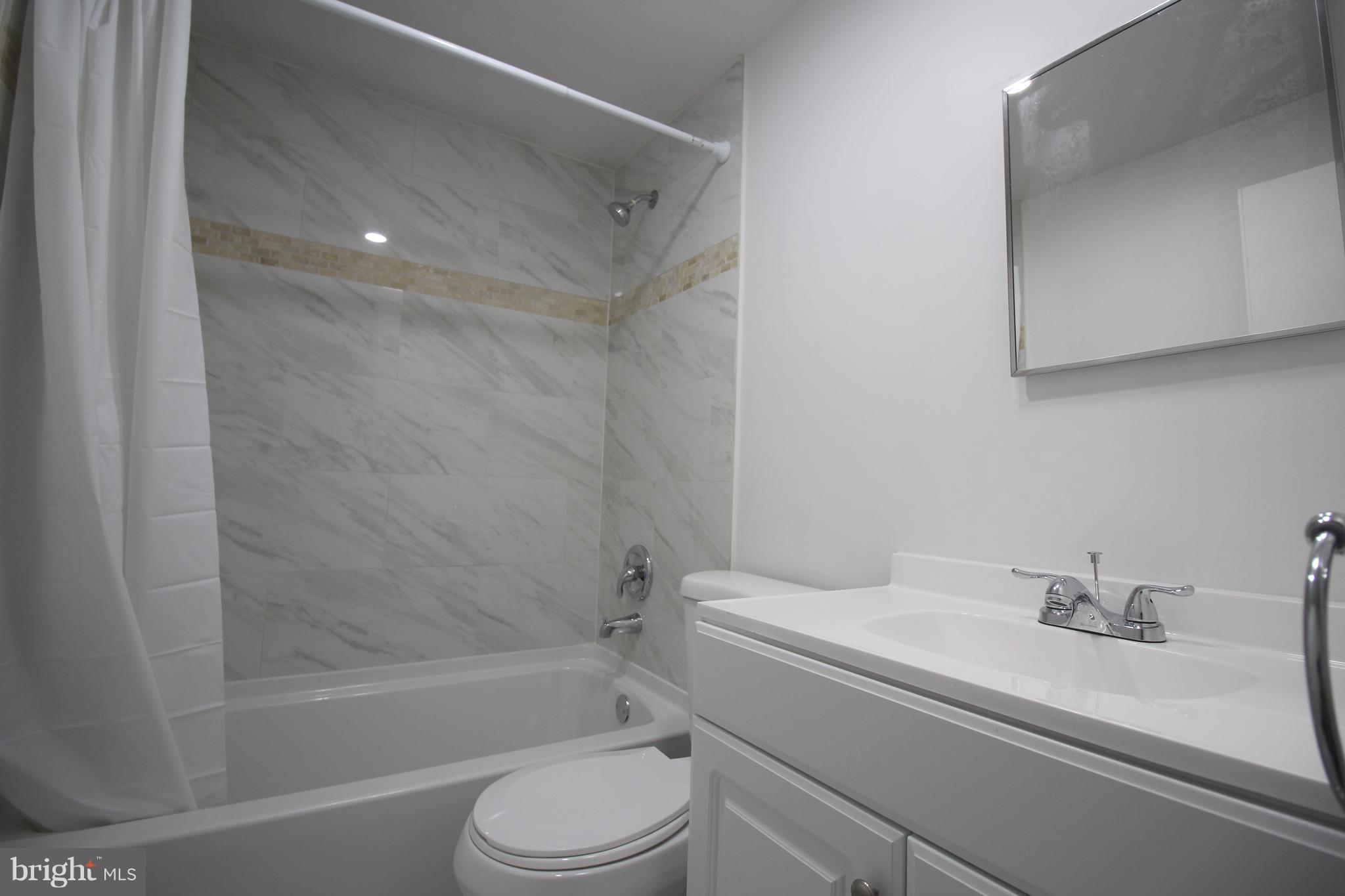 RIVERVIEW - Residential Lease