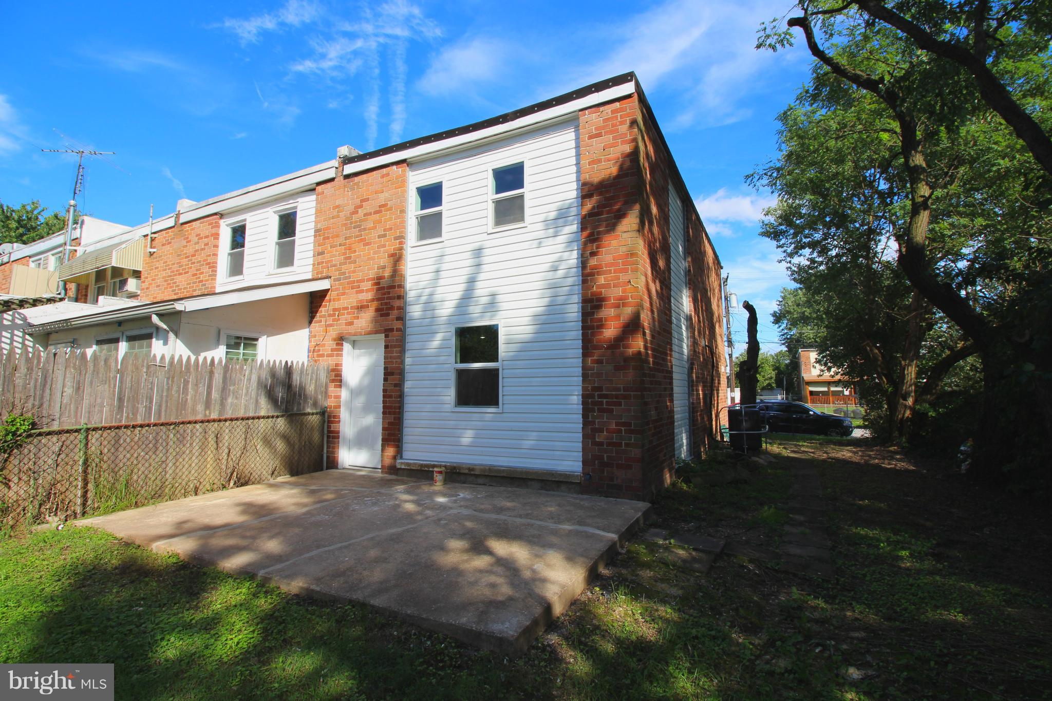 RIVERVIEW - Residential Lease