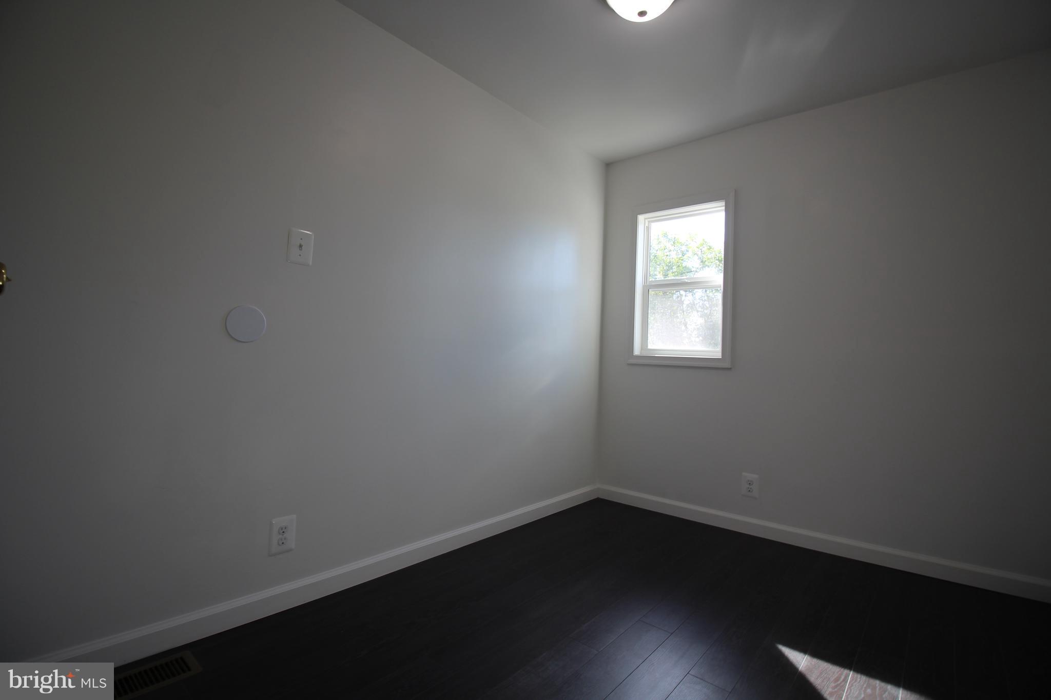 RIVERVIEW - Residential Lease