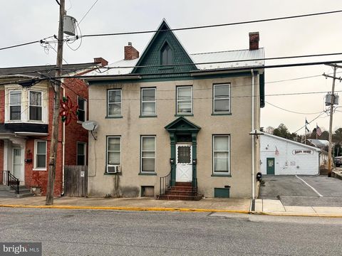 Photo of 12 Manchester Street, GLEN ROCK, PA 17327 (MLS # PAYK2095038)