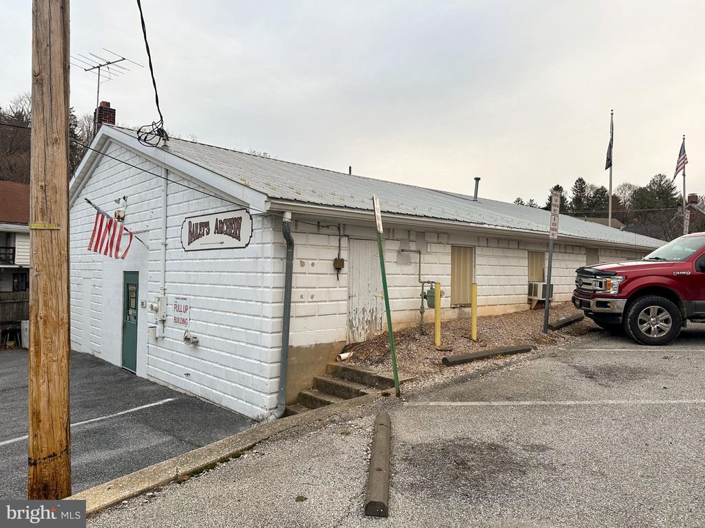 Photo of 12 Manchester Street, GLEN ROCK, PA 17327 (MLS # PAYK2095038)