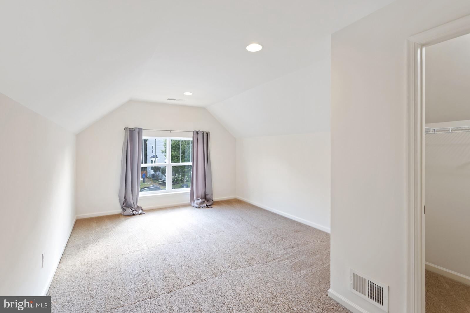 FOREST GLEN - Residential